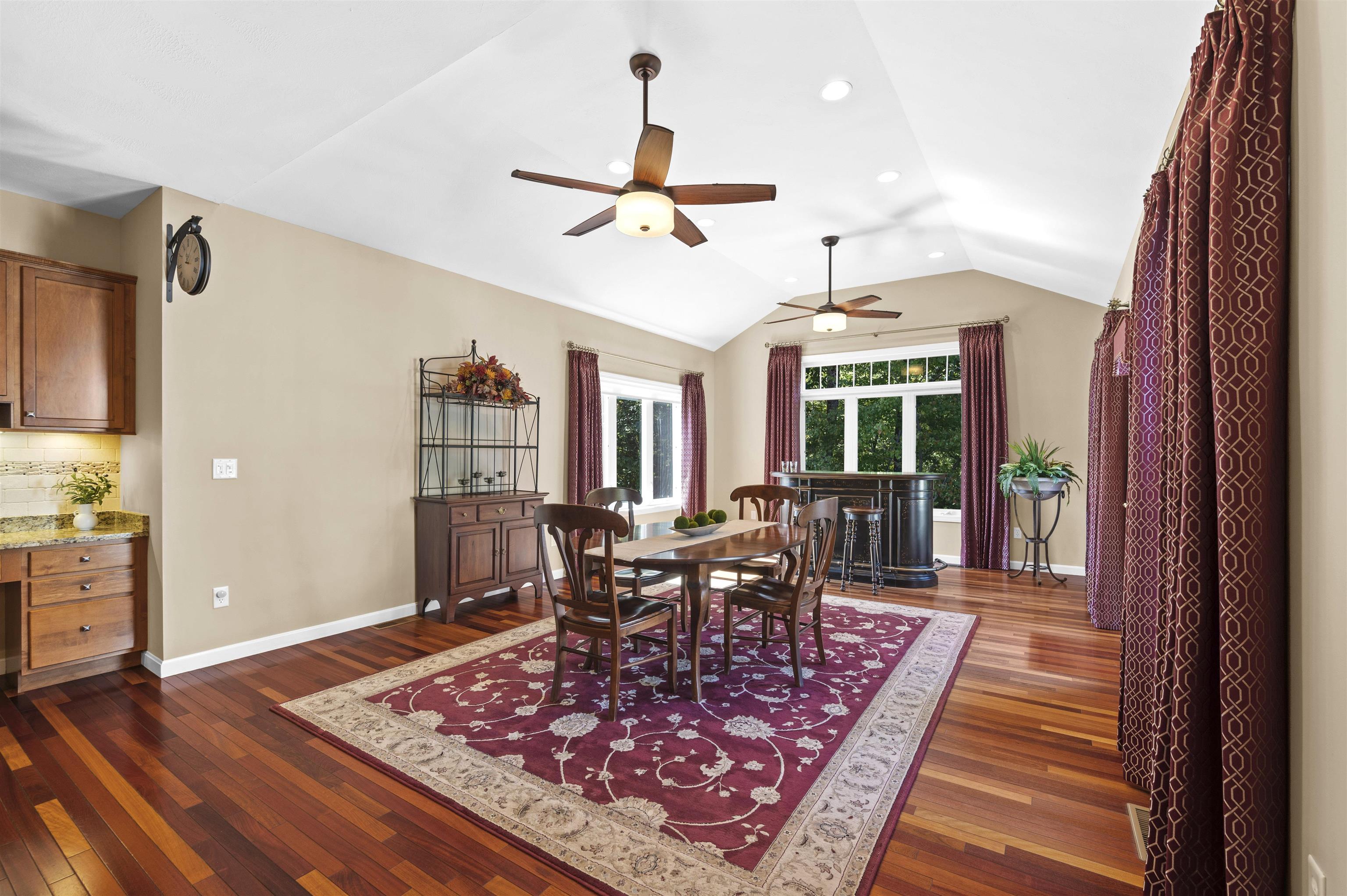 3 Glen Court