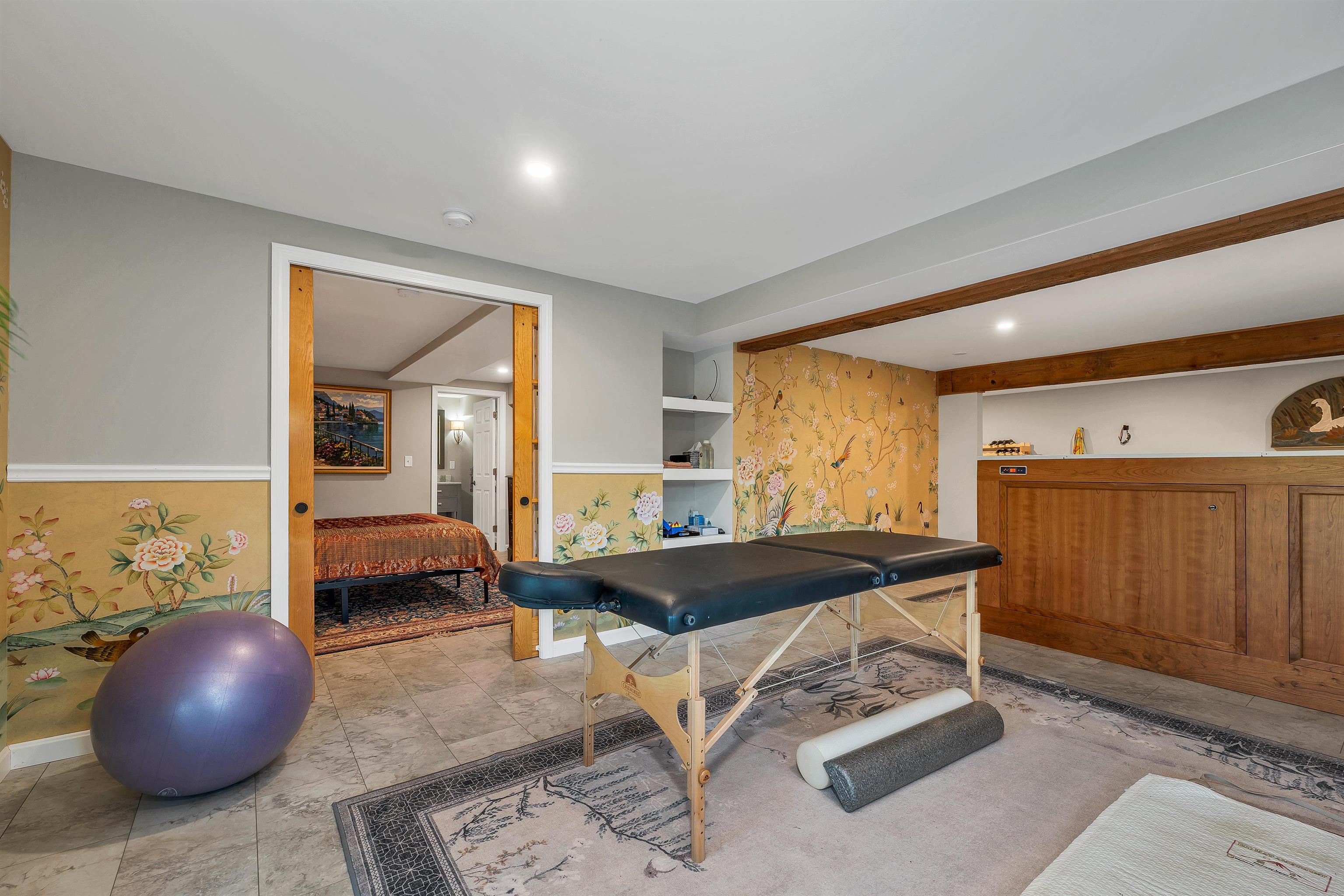 325 Burton Highway