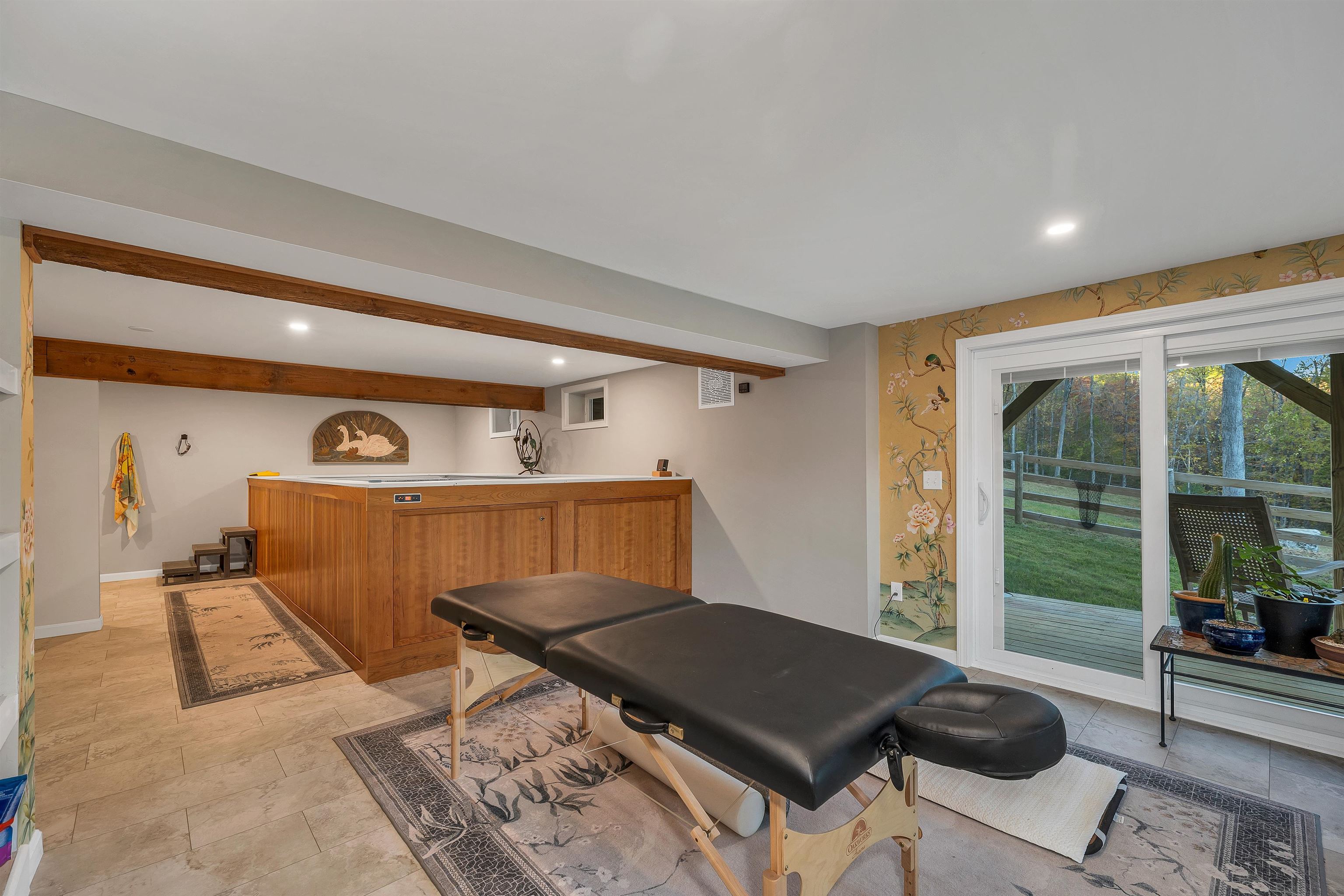 325 Burton Highway