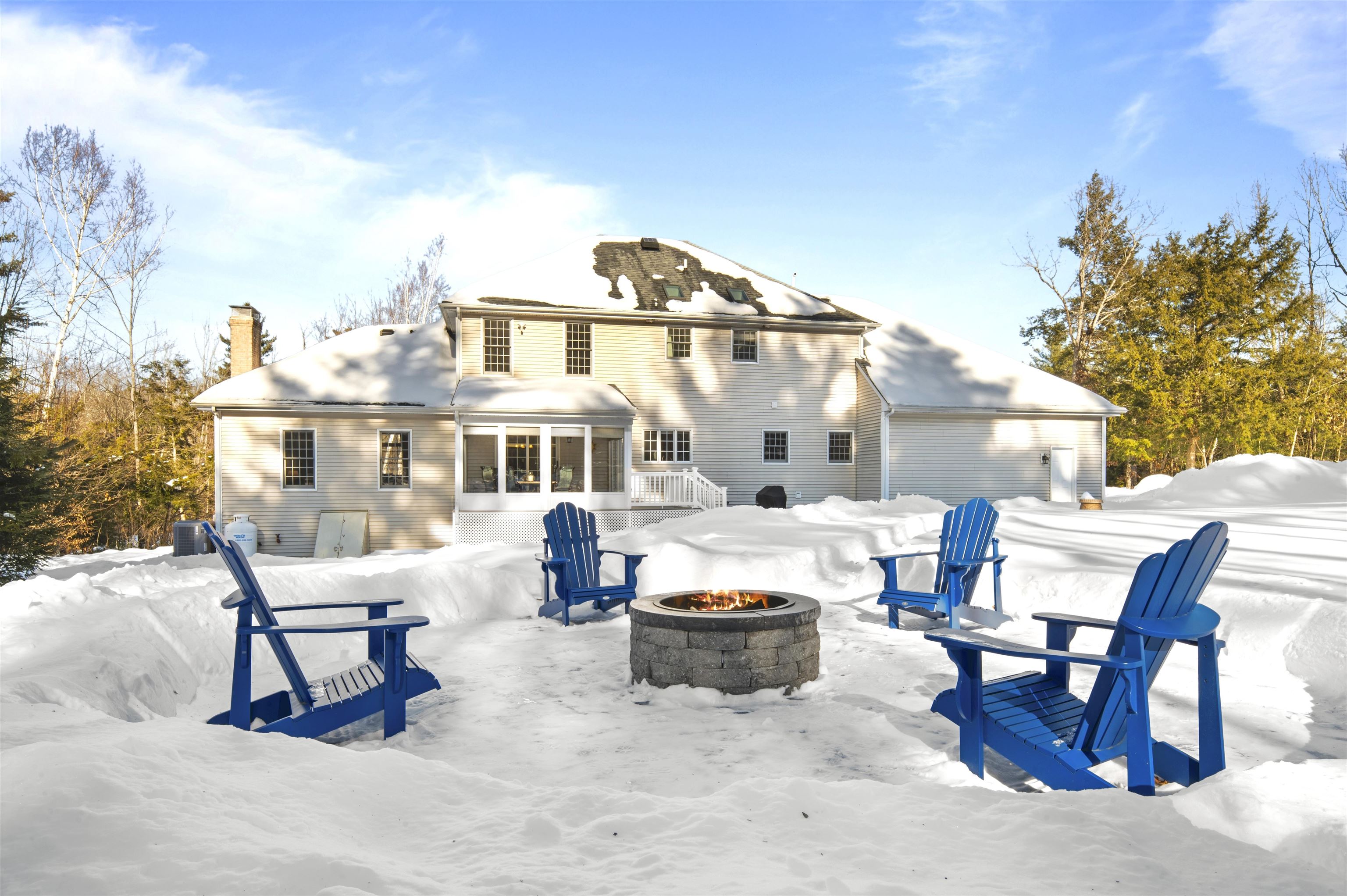 5 Monticello Drive
