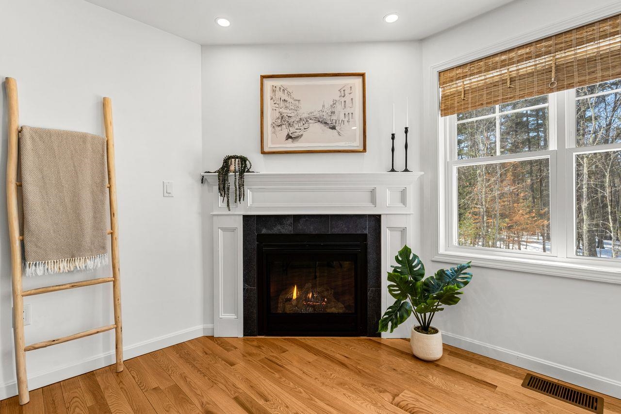 211 Woodview Way