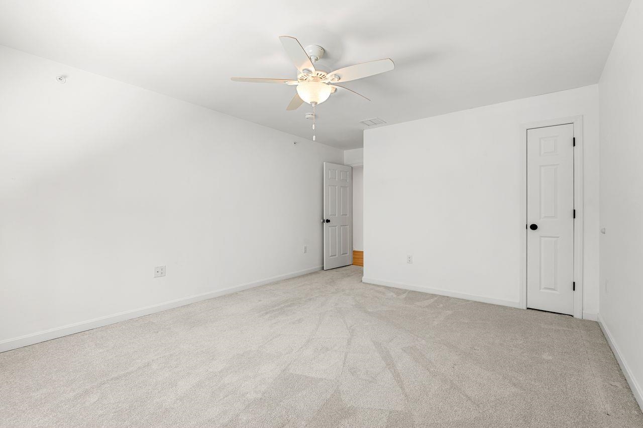 211 Woodview Way