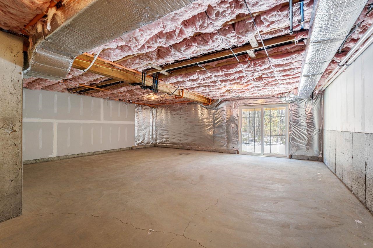 211 Woodview Way
