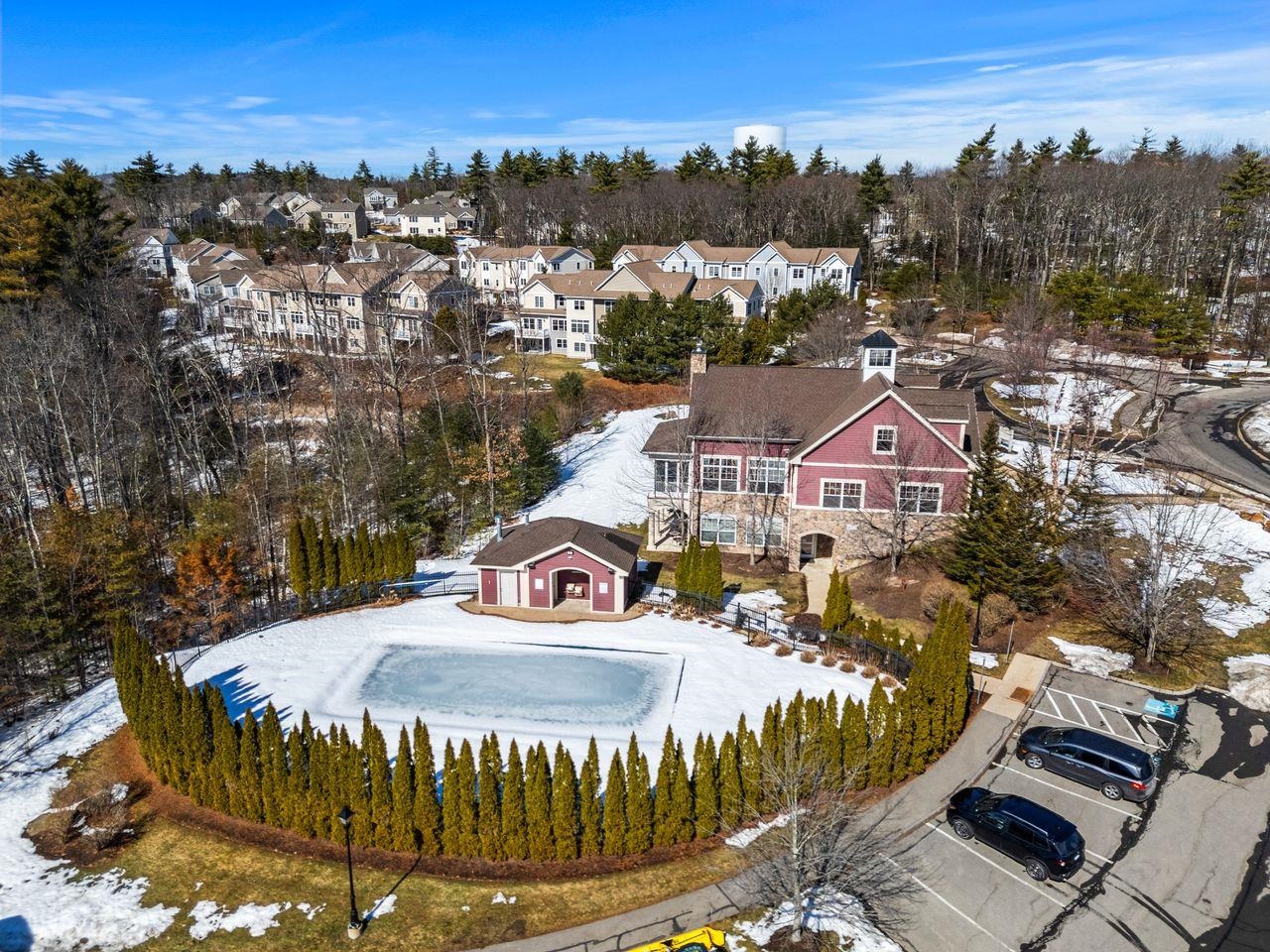 211 Woodview Way