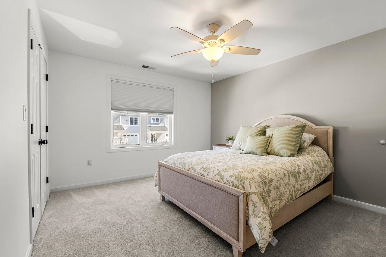 211 Woodview Way