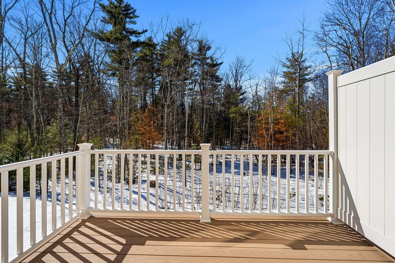211 Woodview Way