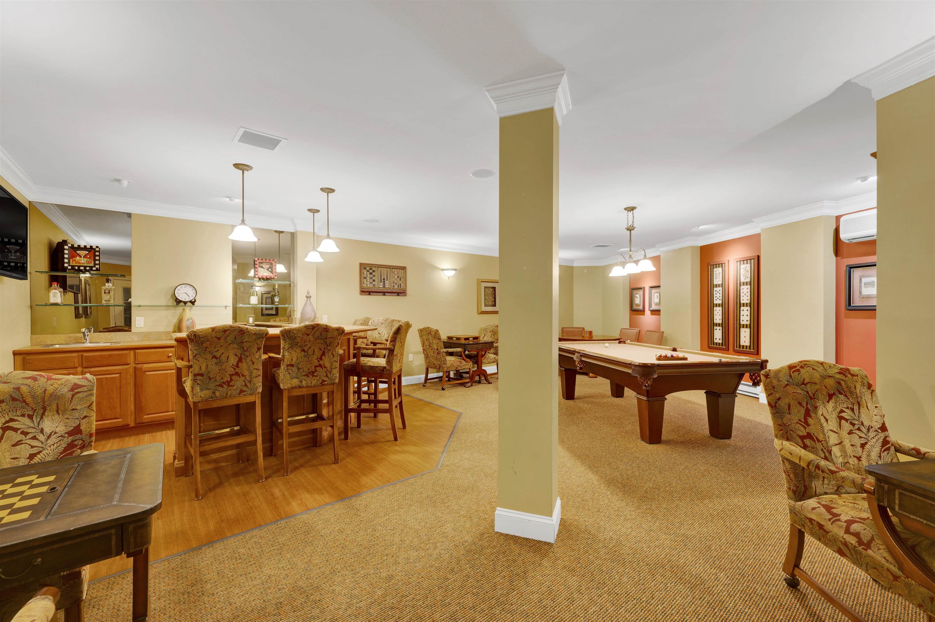 65 Hawthorne Drive Unit: 305