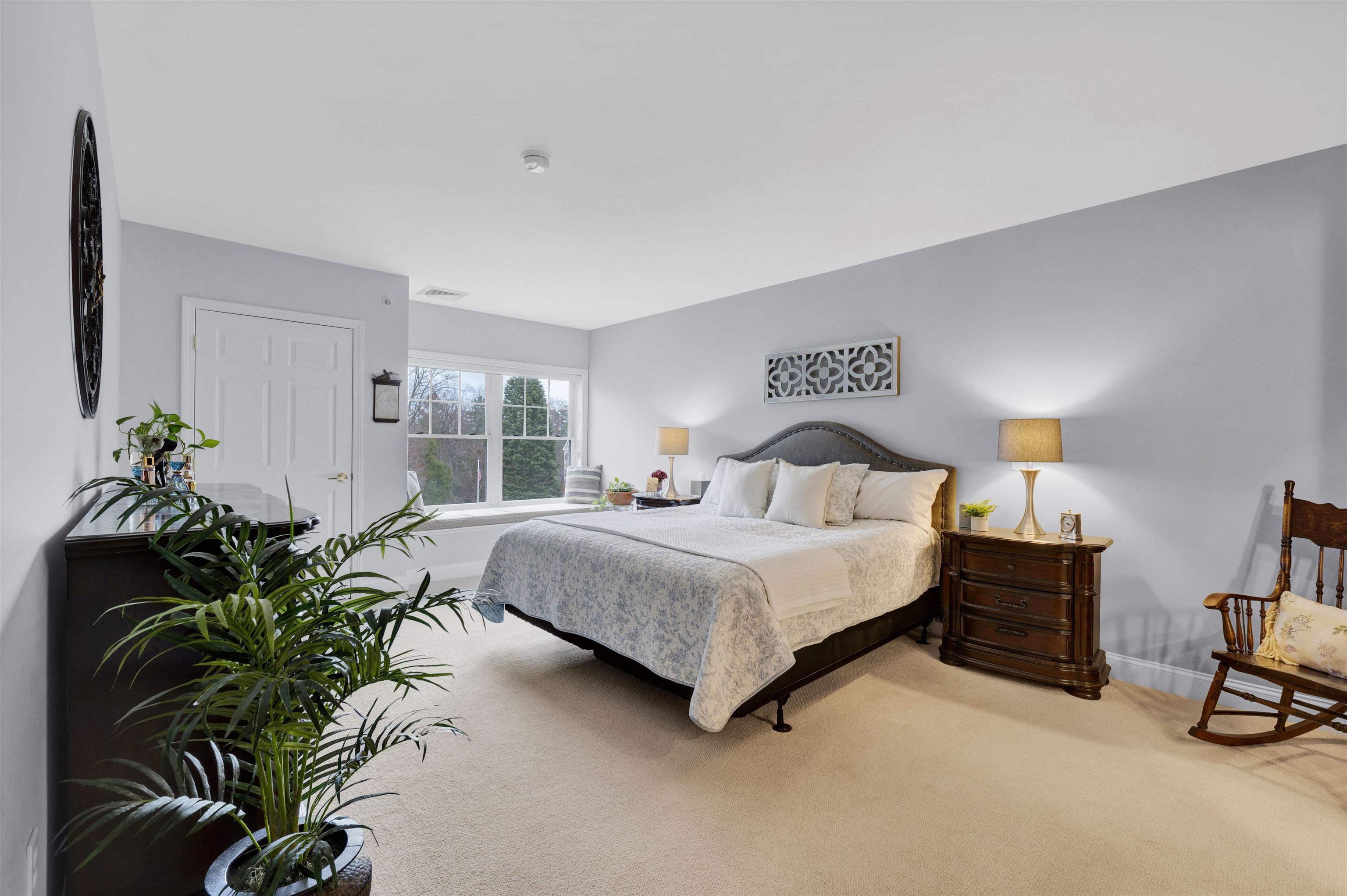 65 Hawthorne Drive Unit: 305