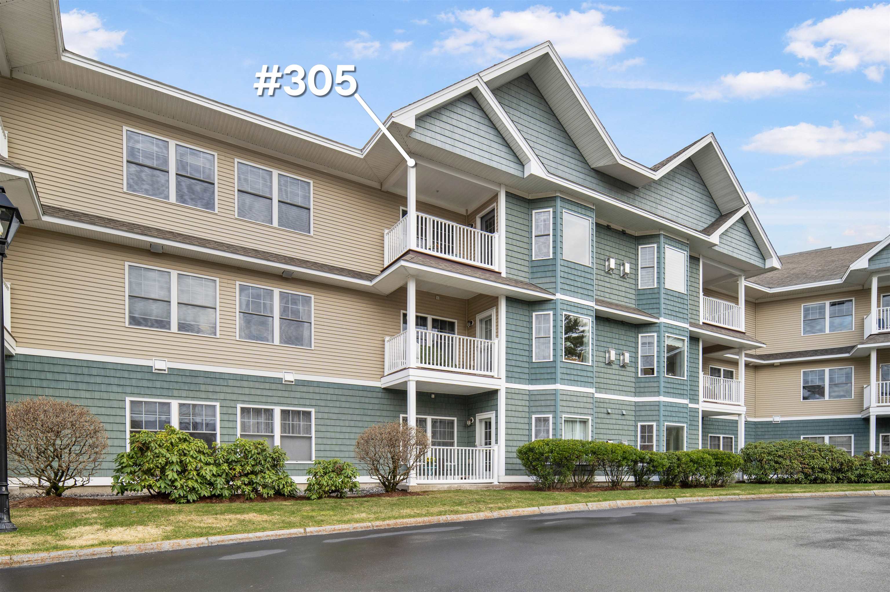65 Hawthorne Drive Unit: 305
