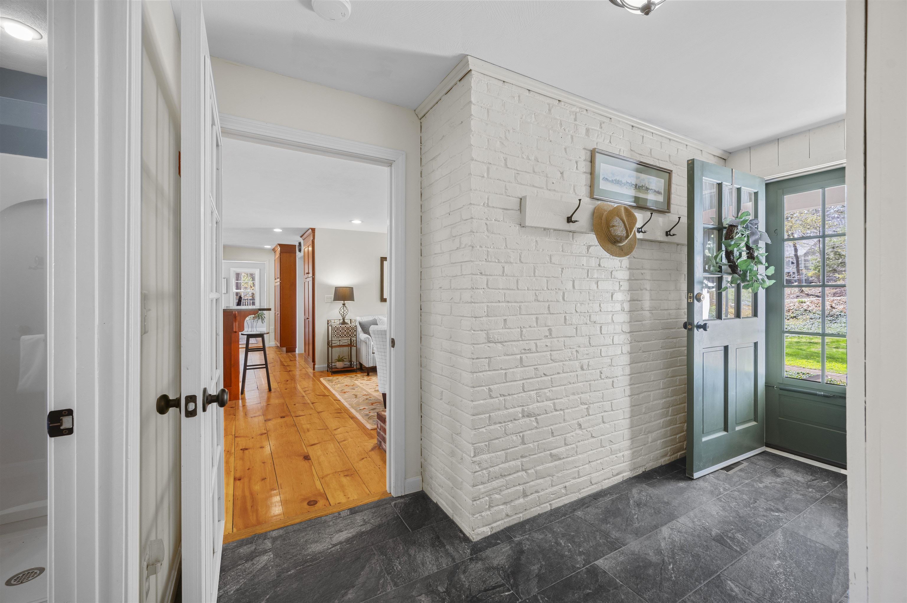 12 Candlewood Drive