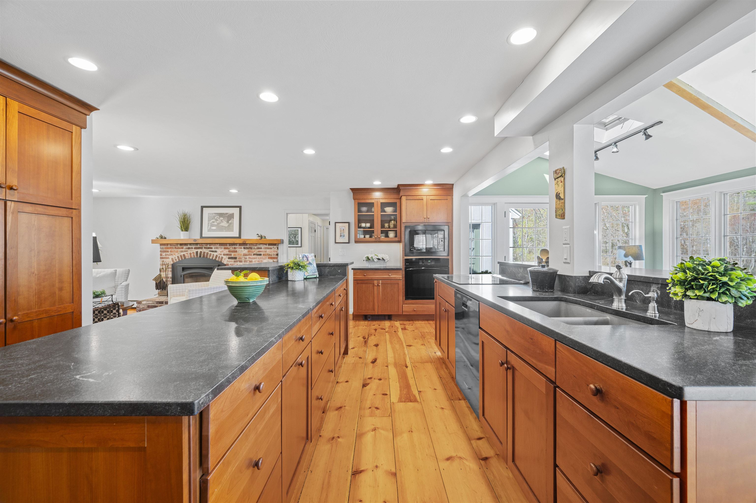 12 Candlewood Drive