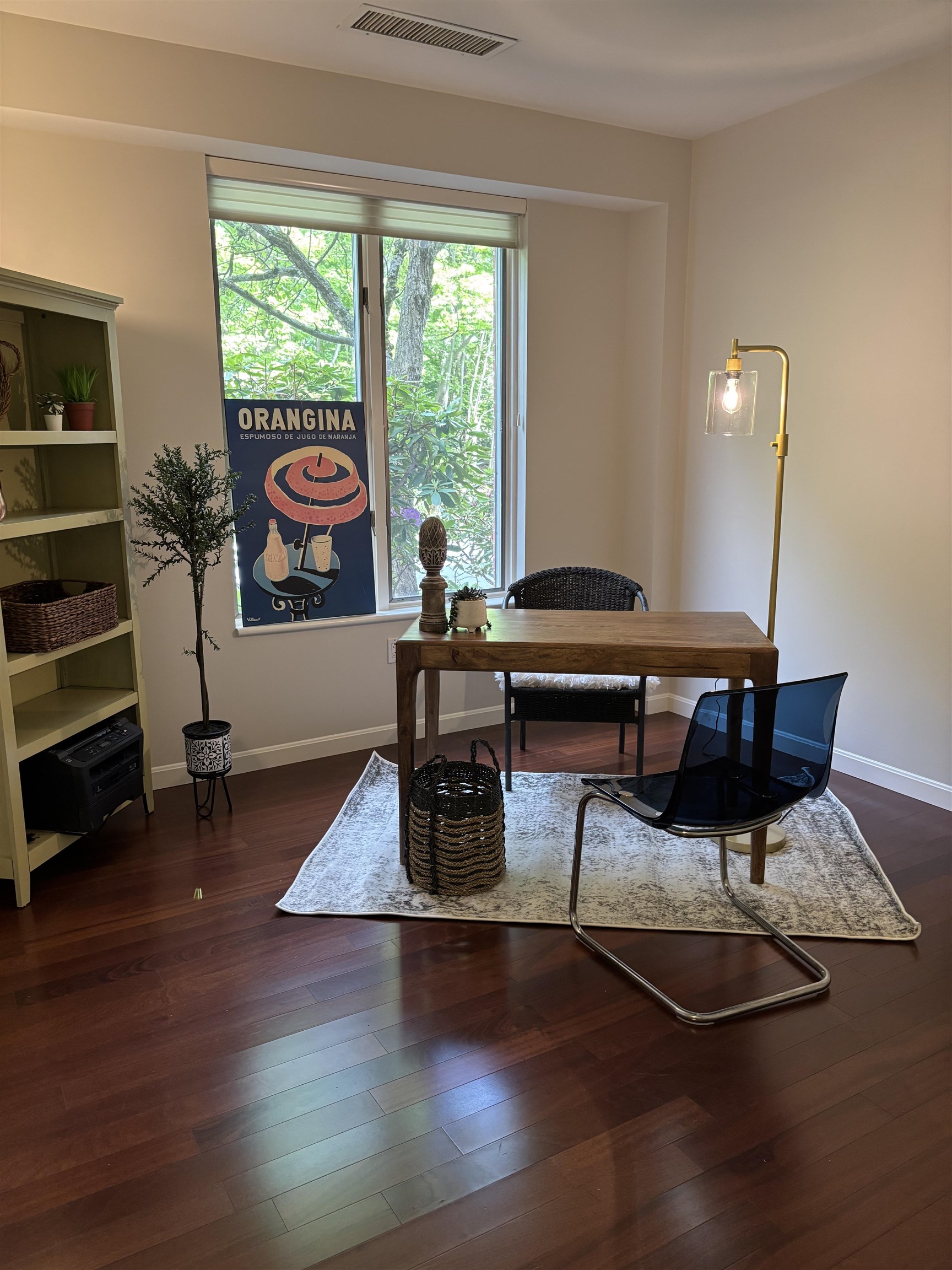 300 North River Road Unit: 112