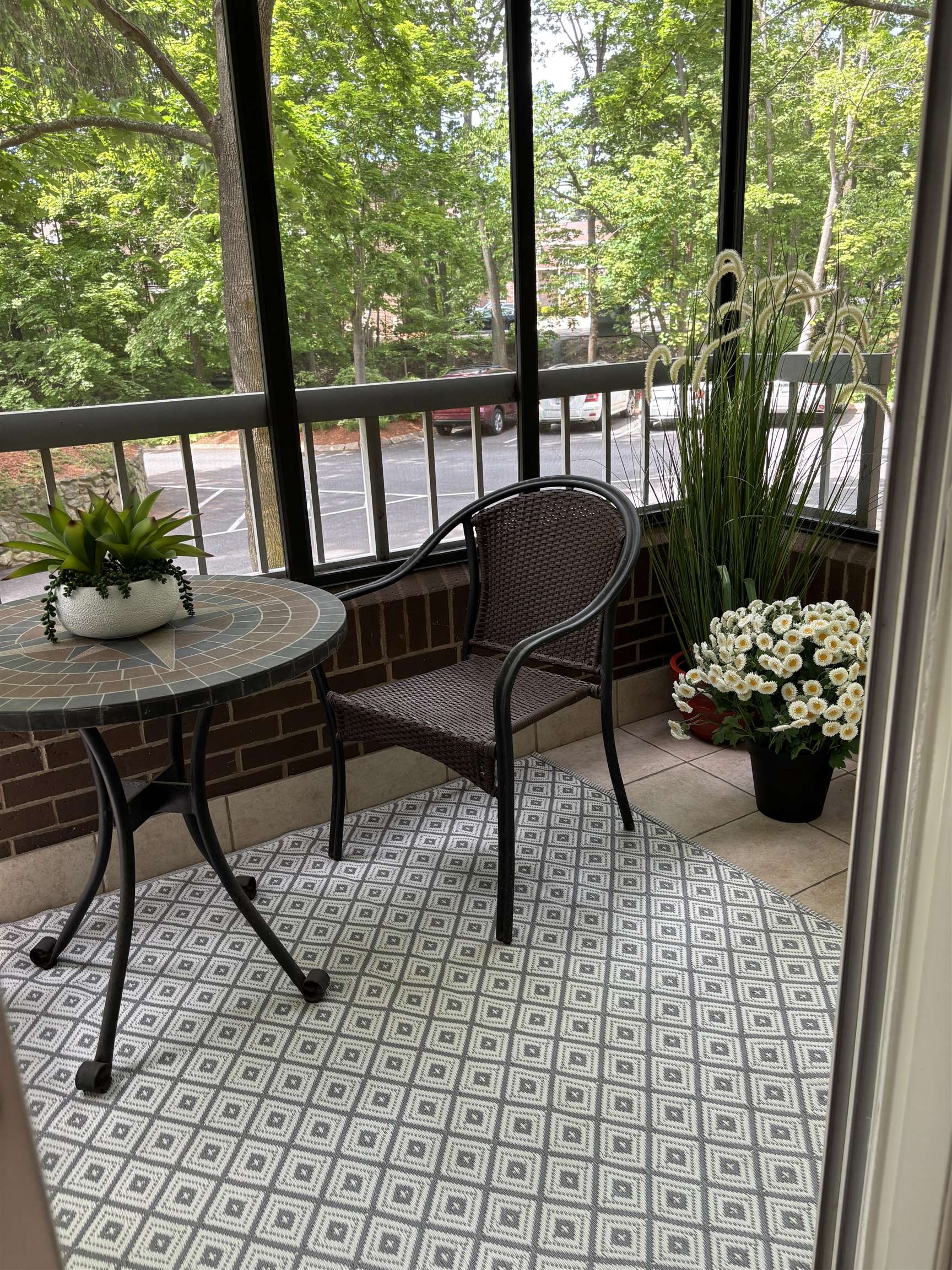 300 North River Road Unit: 112
