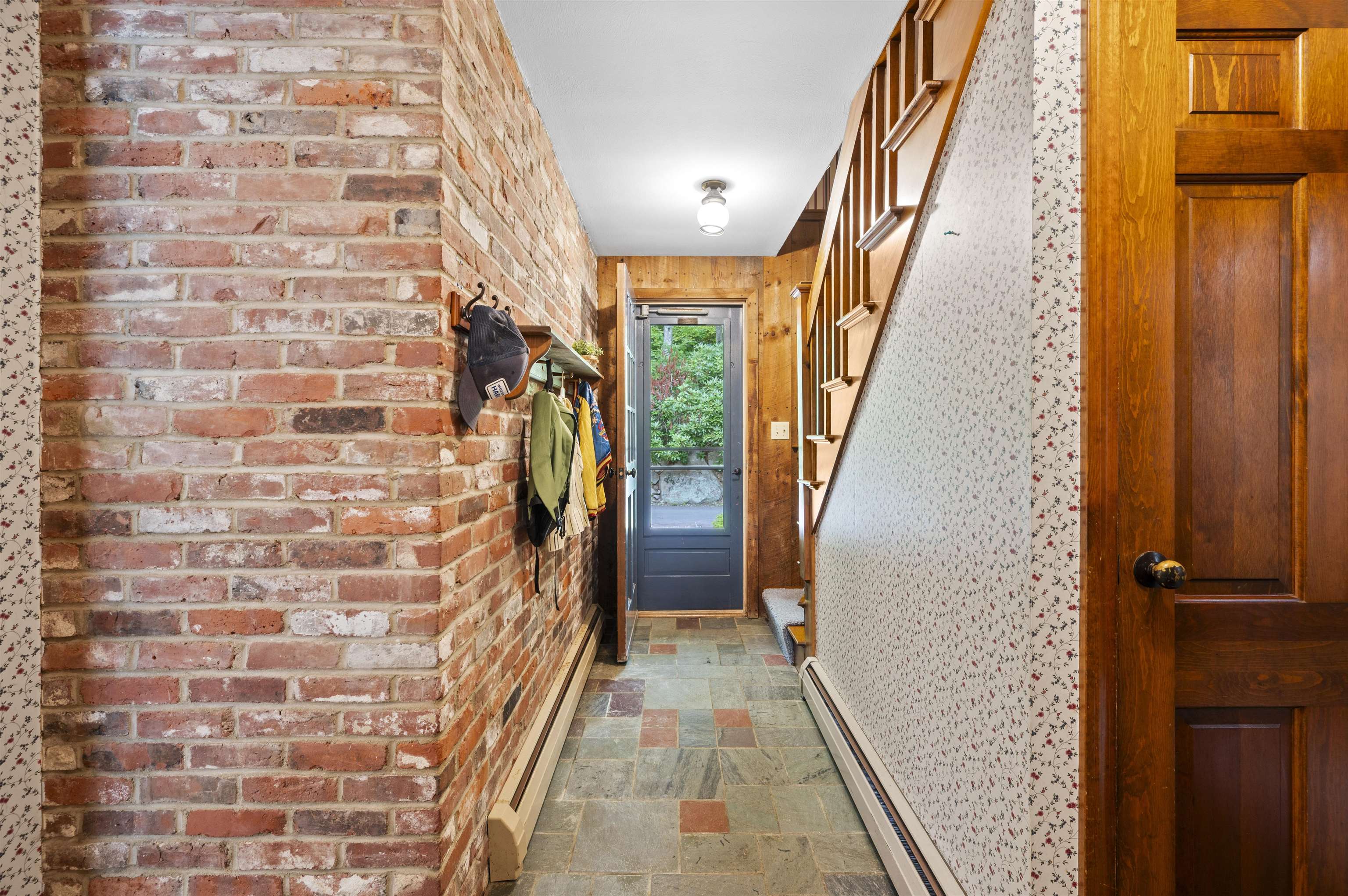 10 Candlewood Drive