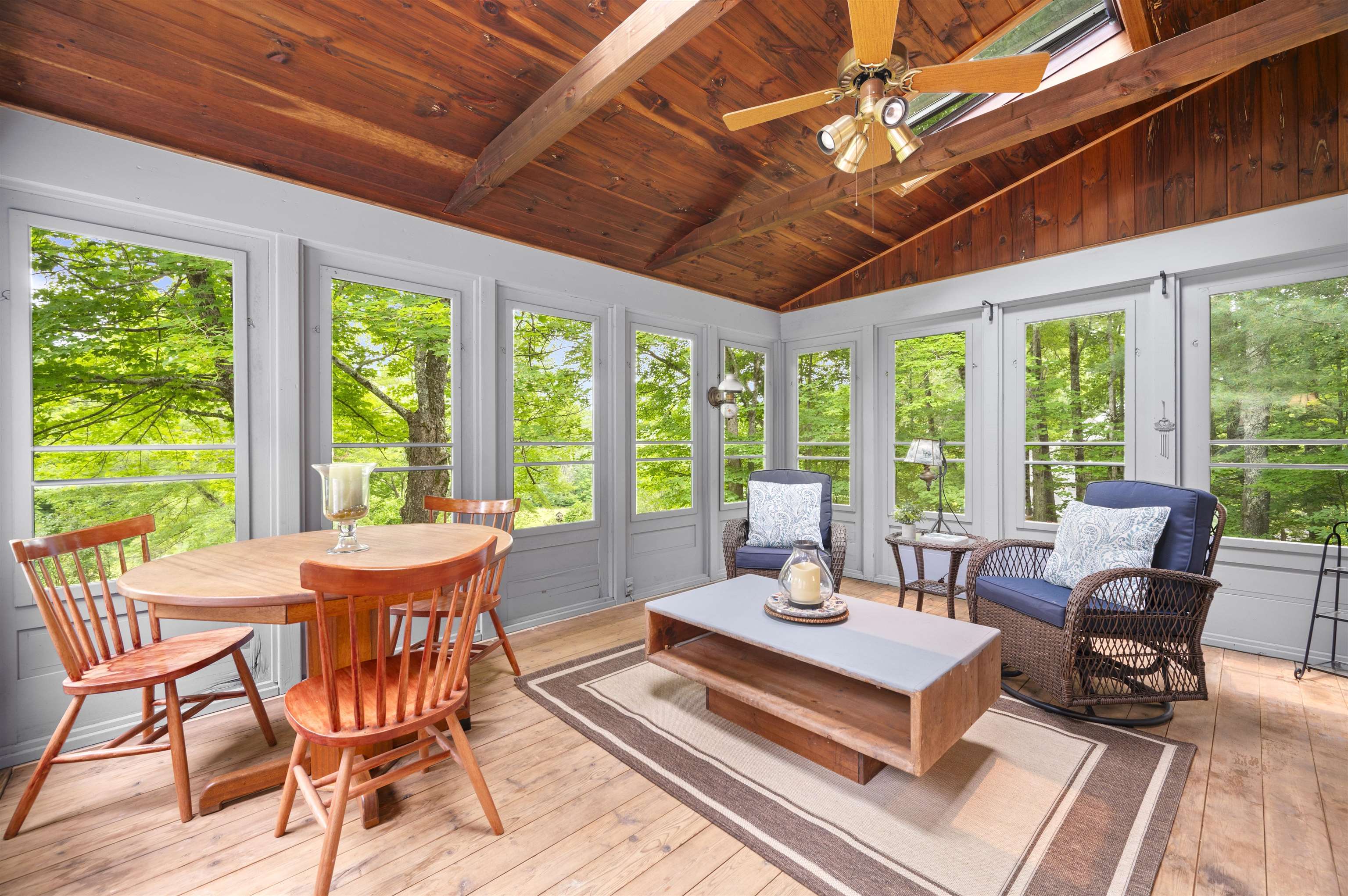 10 Candlewood Drive