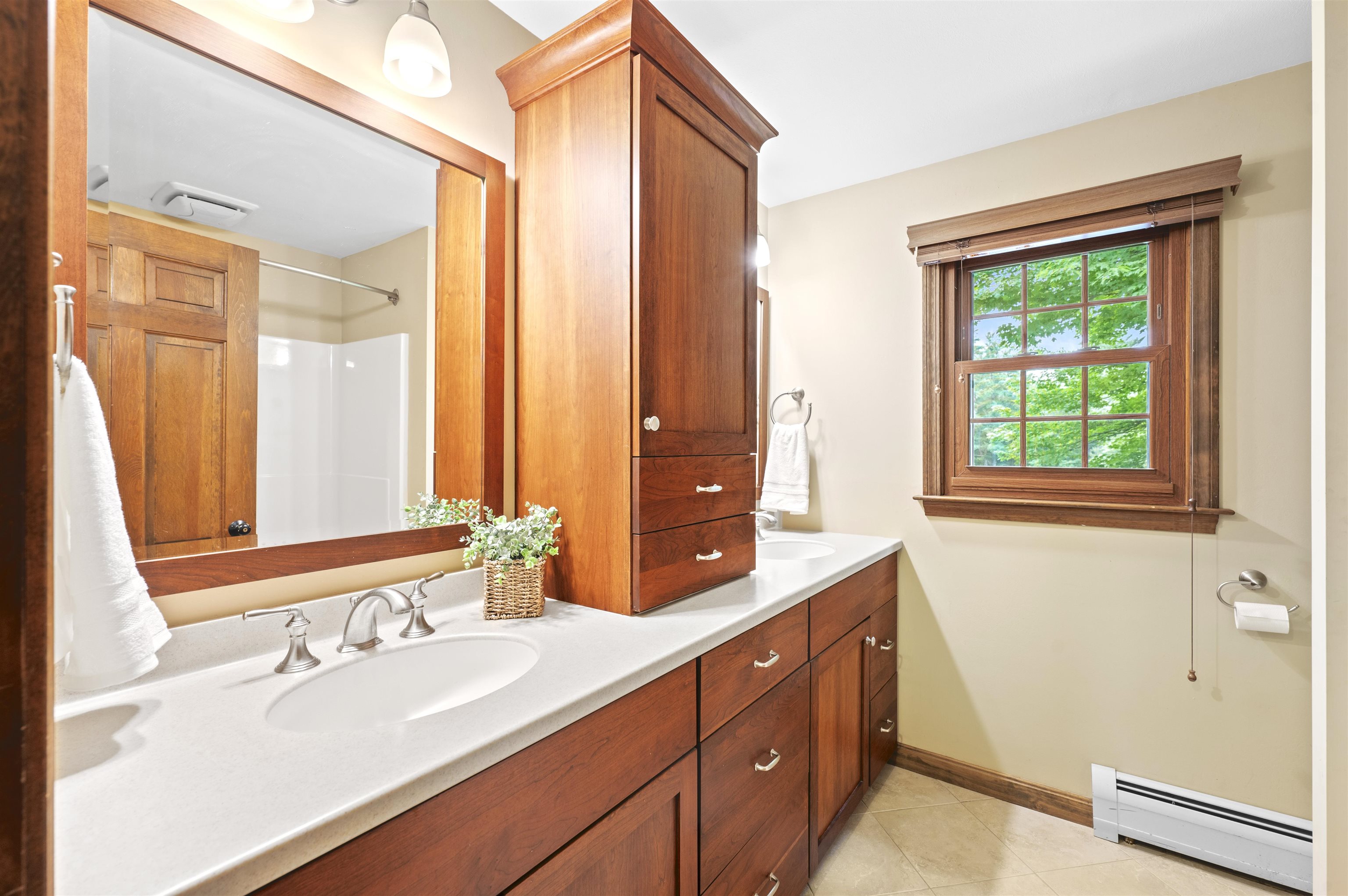 10 Candlewood Drive