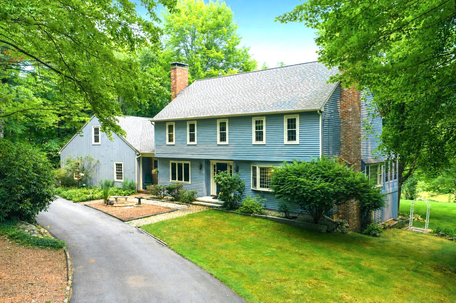 10 Candlewood Drive