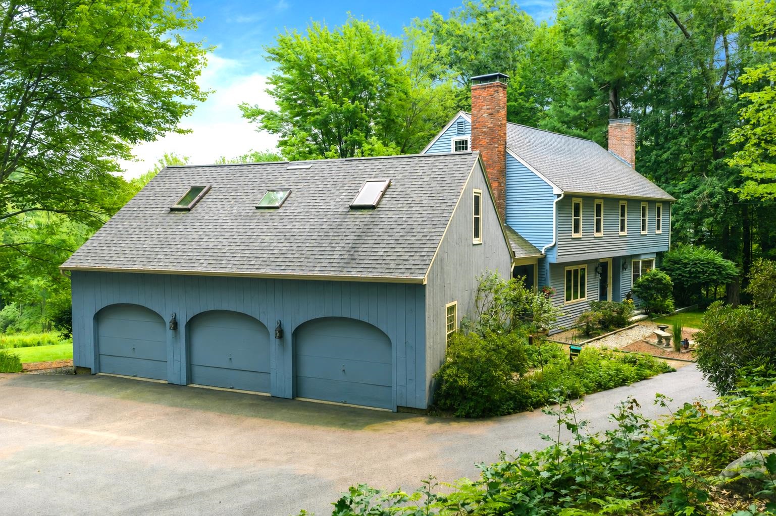 10 Candlewood Drive