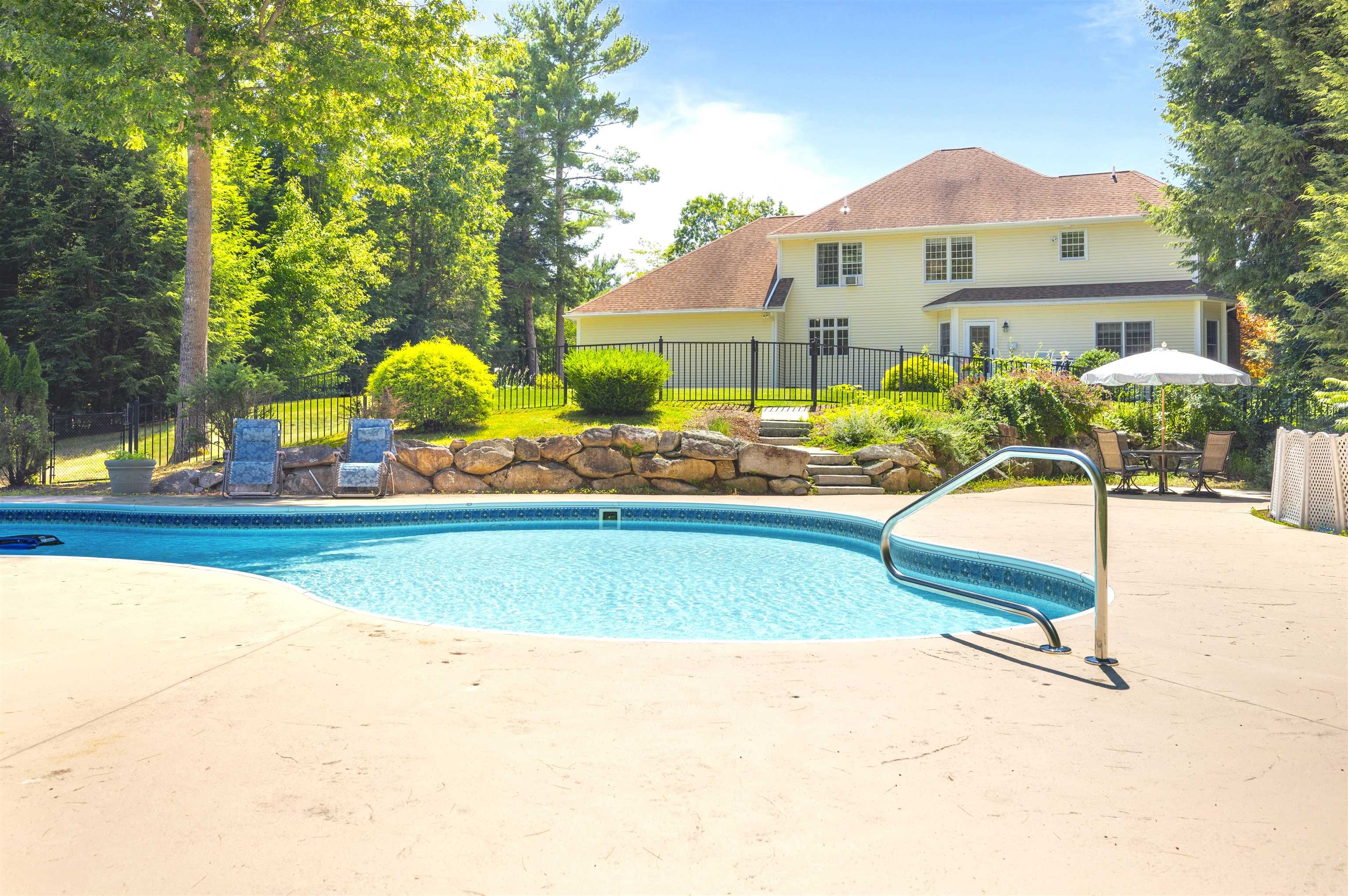 4 Monticello Drive