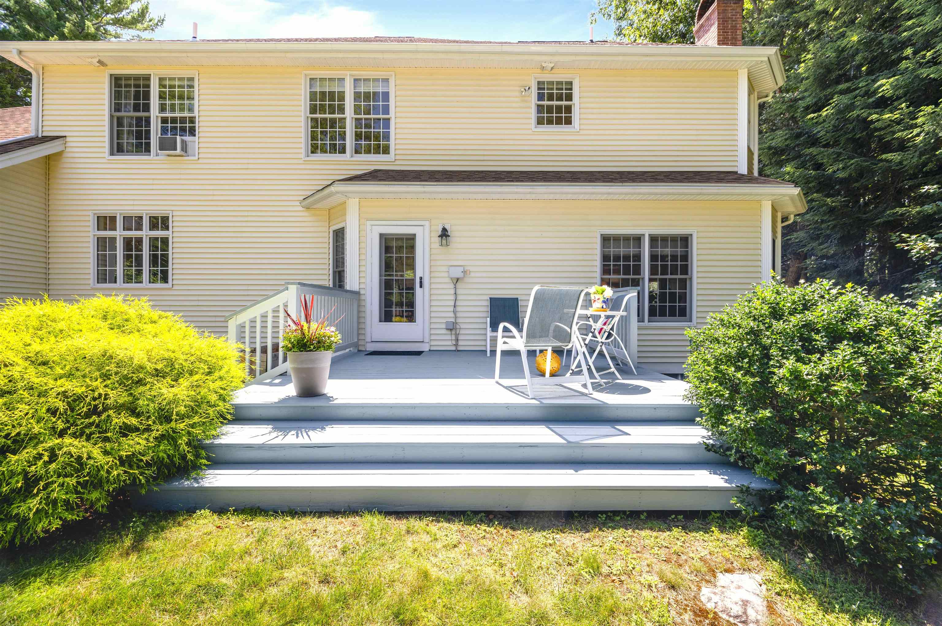 4 Monticello Drive