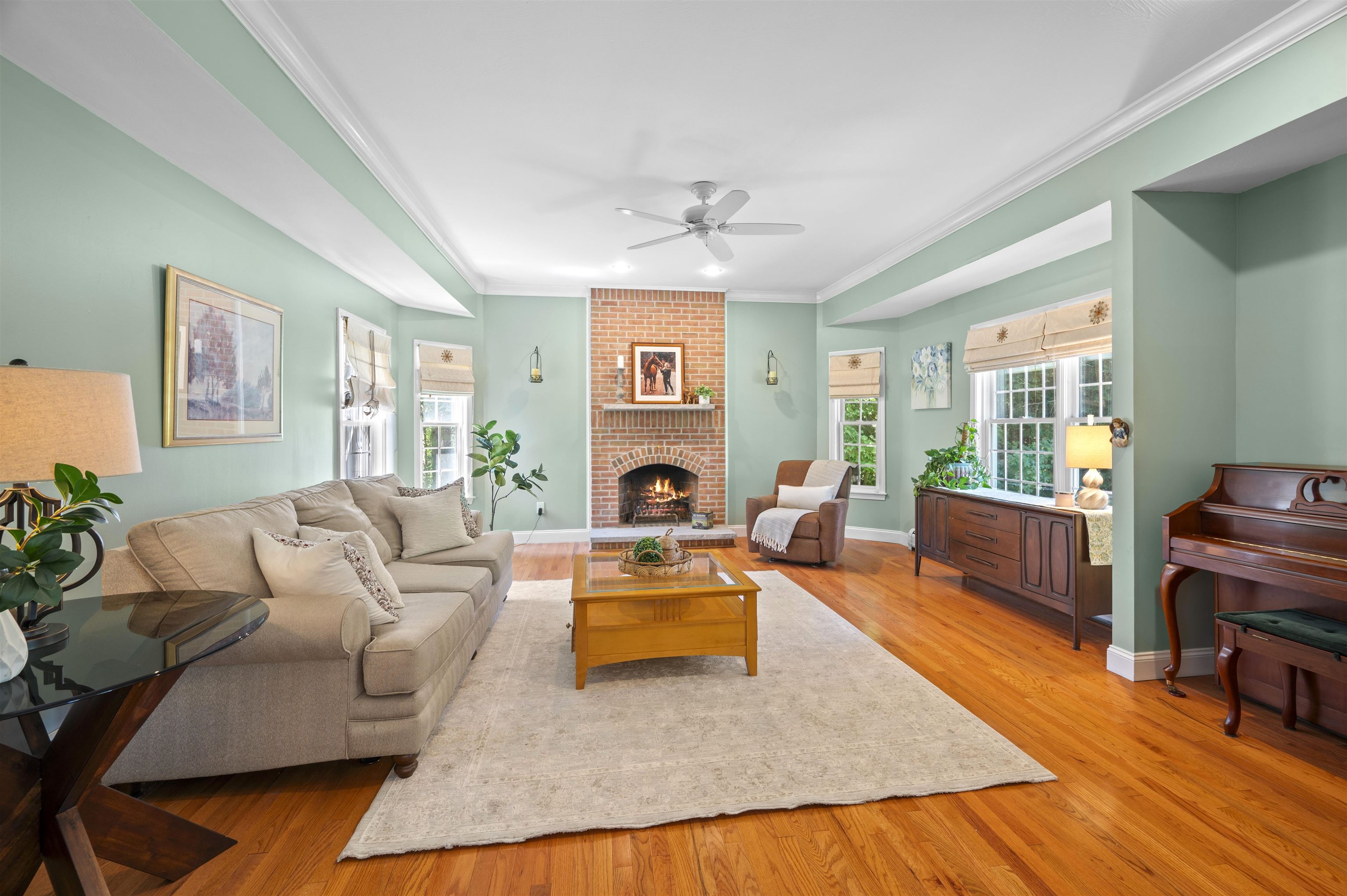 4 Monticello Drive
