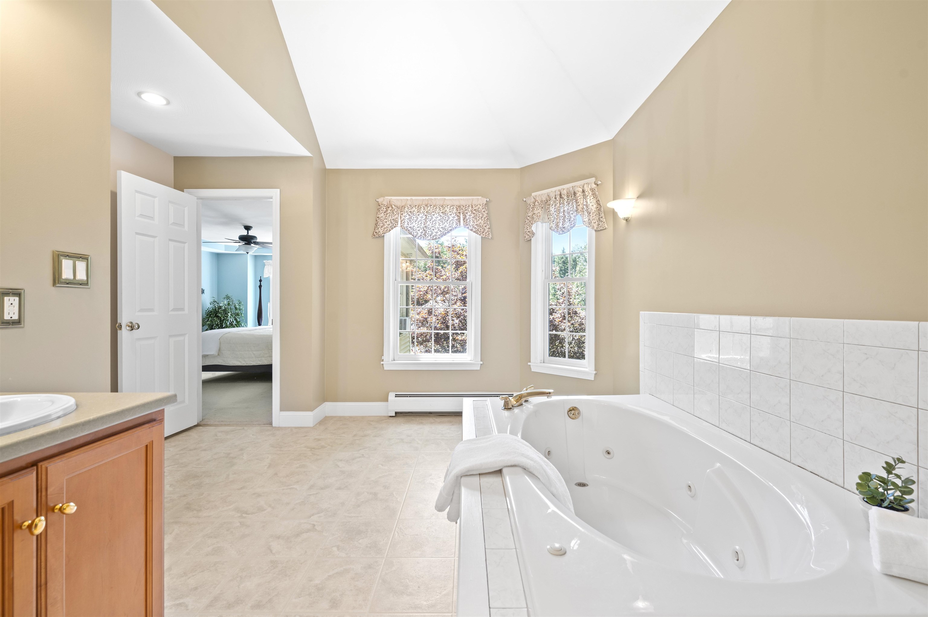 4 Monticello Drive