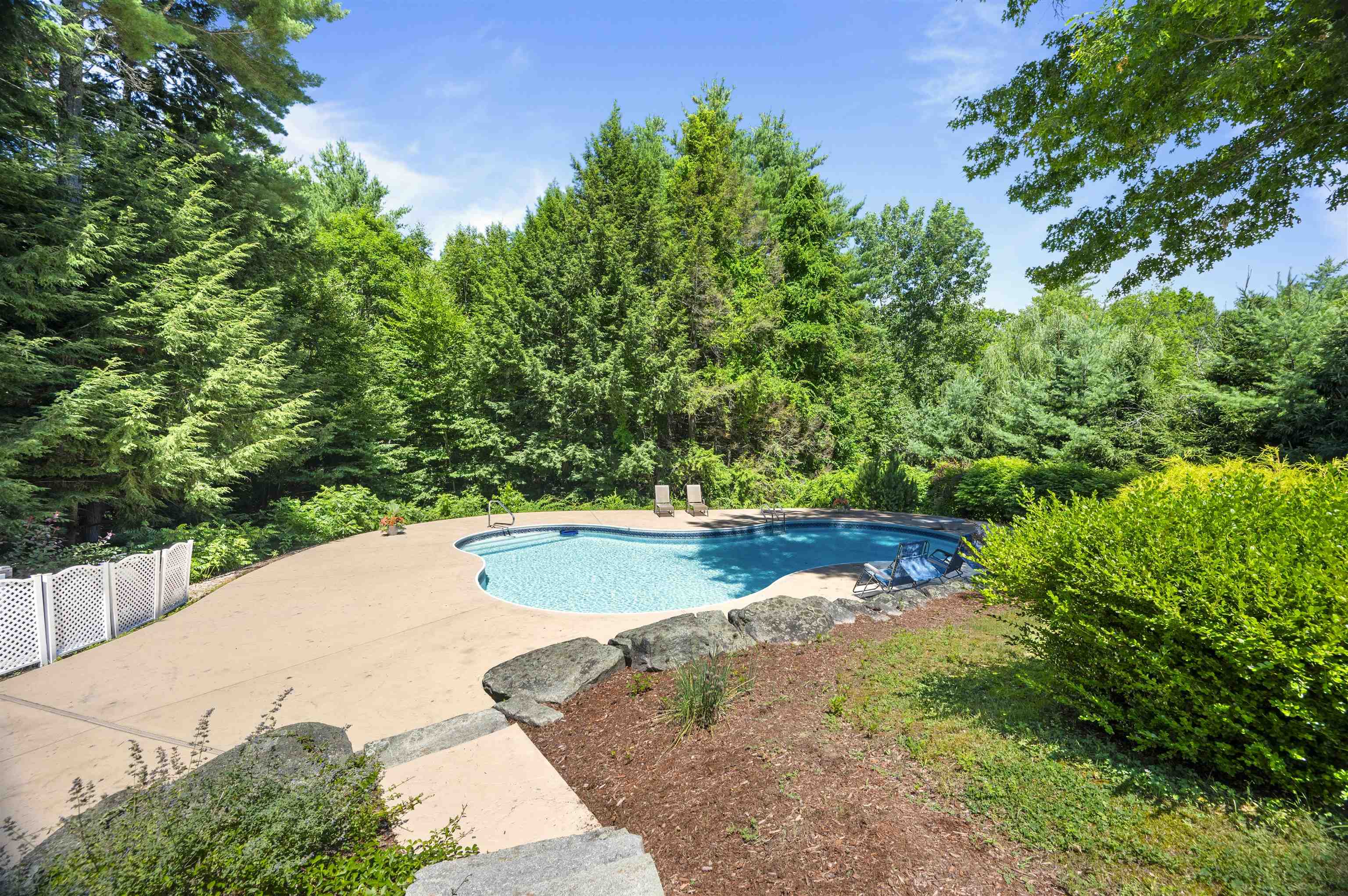 4 Monticello Drive