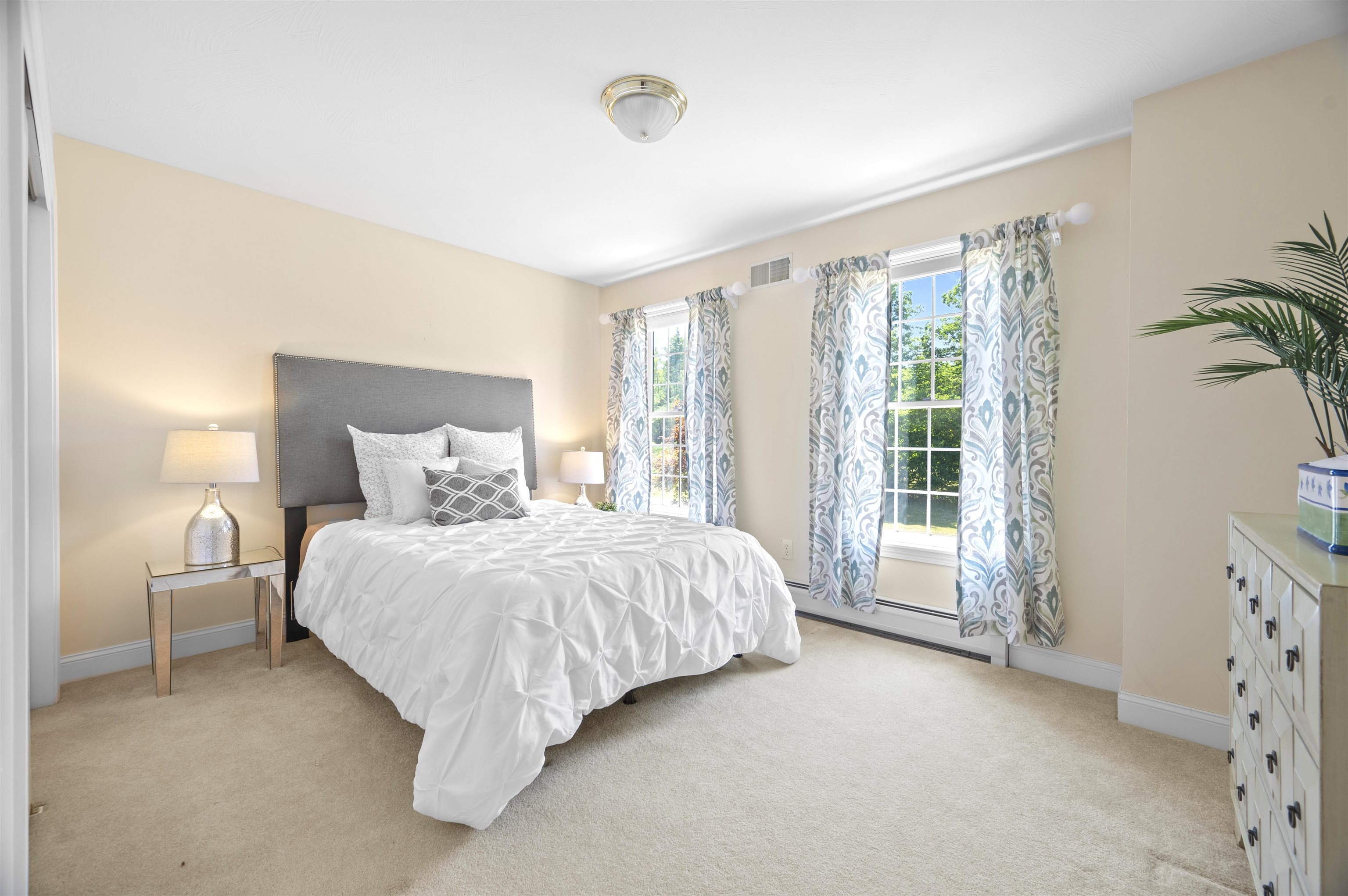 4 Monticello Drive