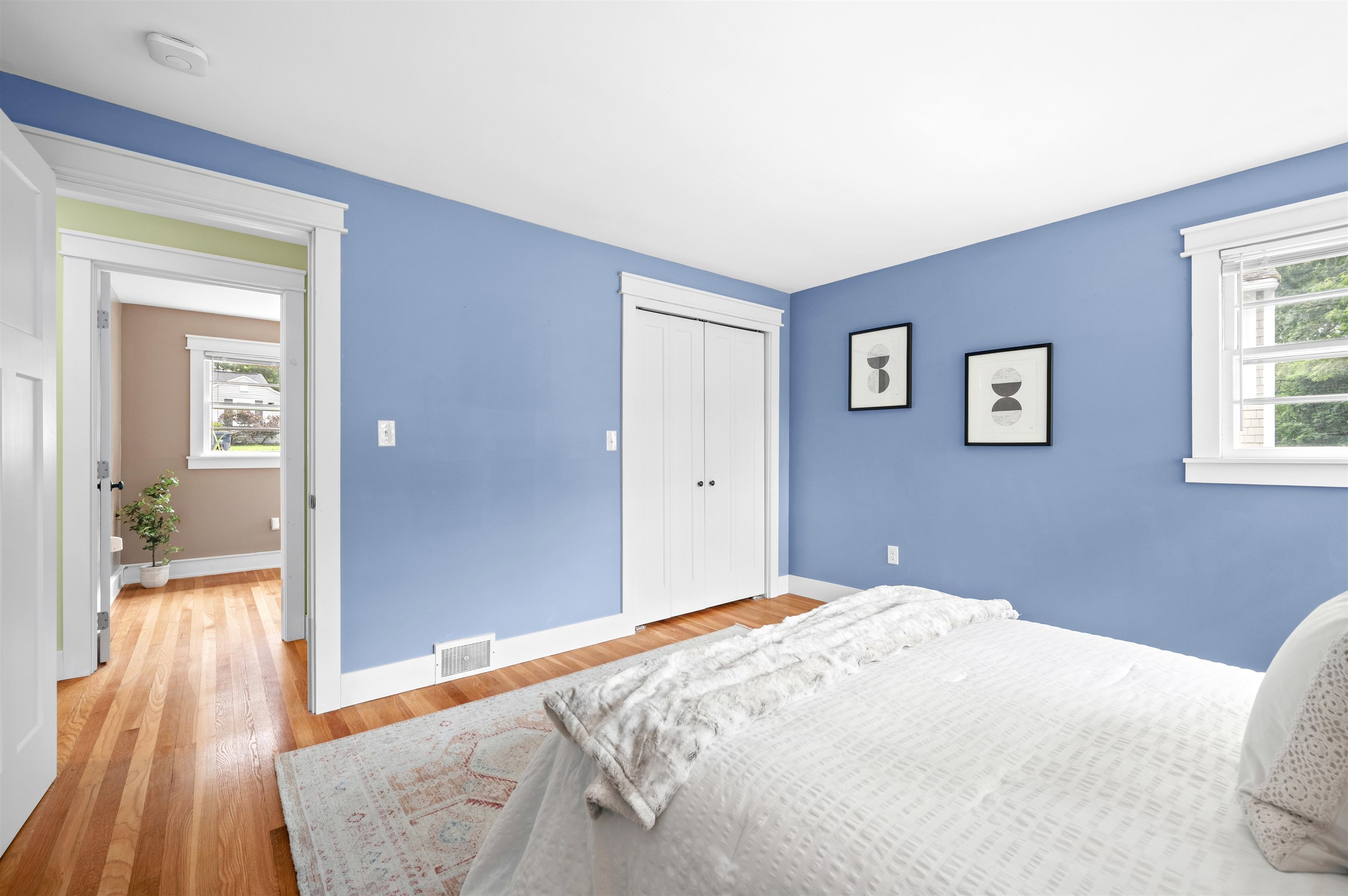 16 Hillside Drive