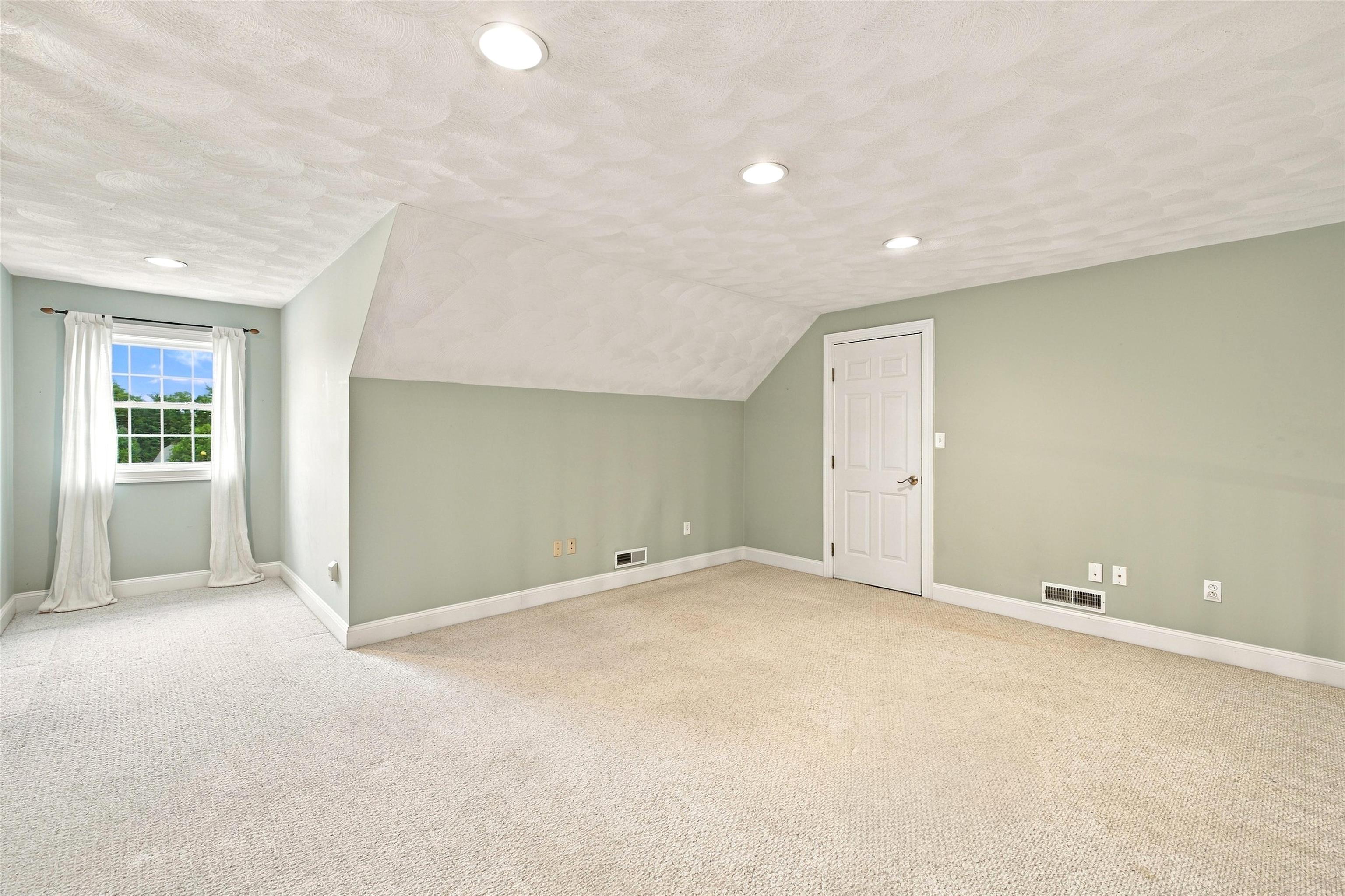 43 Sawgrass Circle