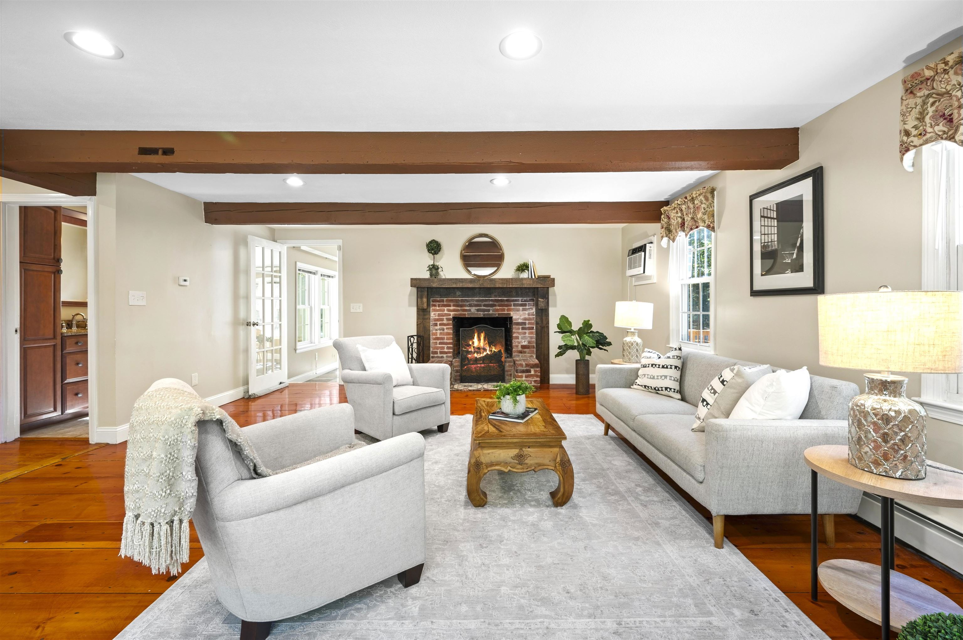 23 Williamsburg Drive