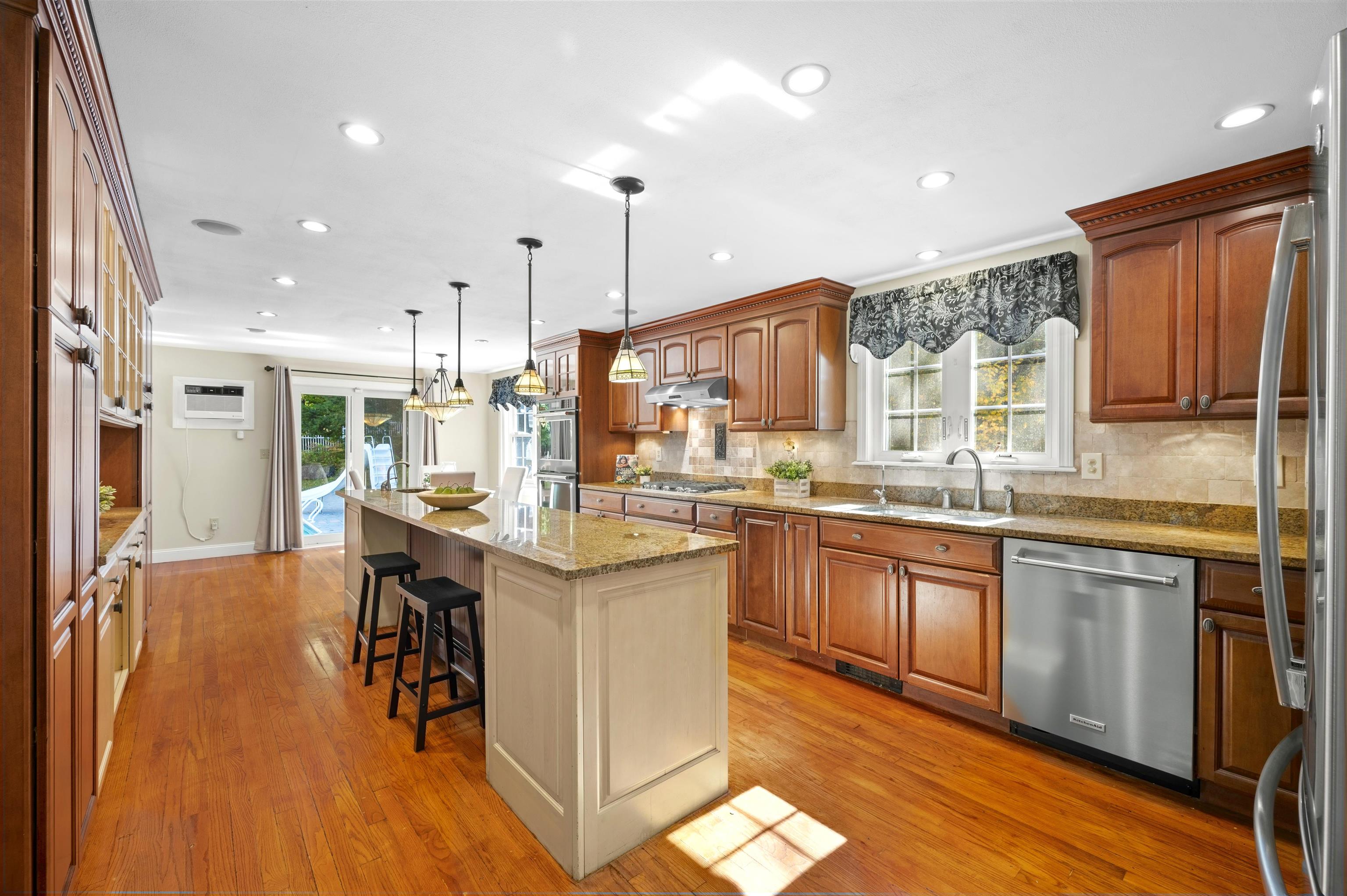 23 Williamsburg Drive