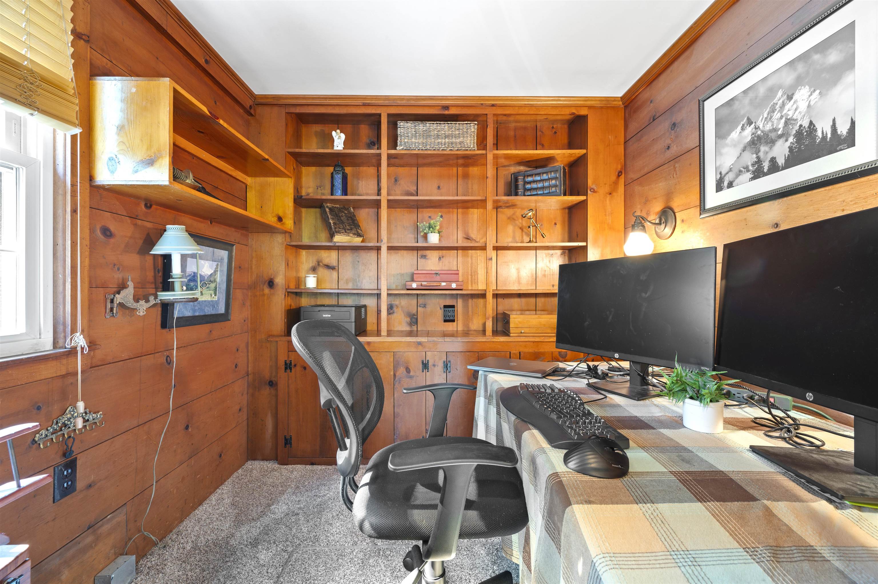 14 Corduroy Road