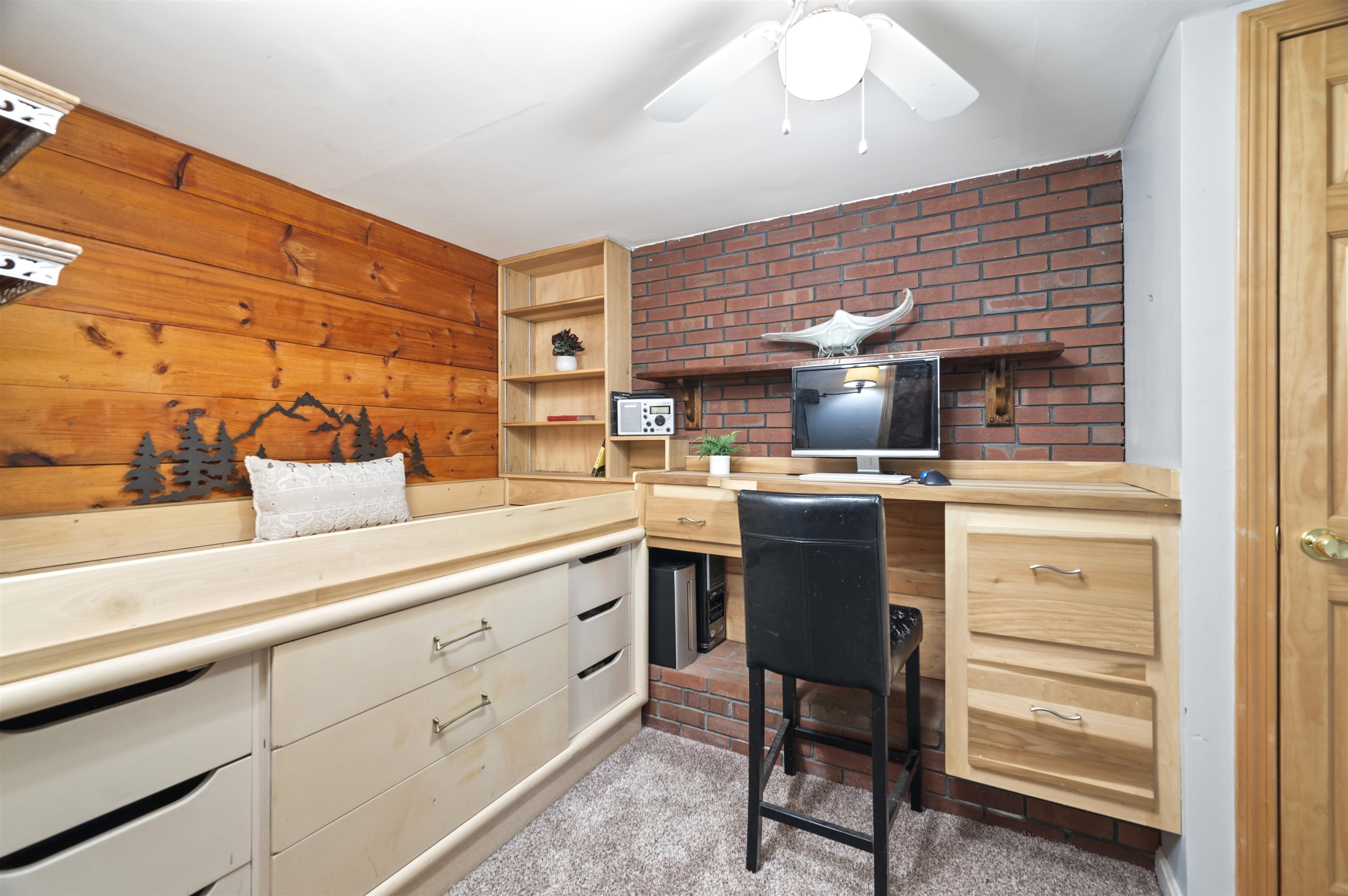 14 Corduroy Road