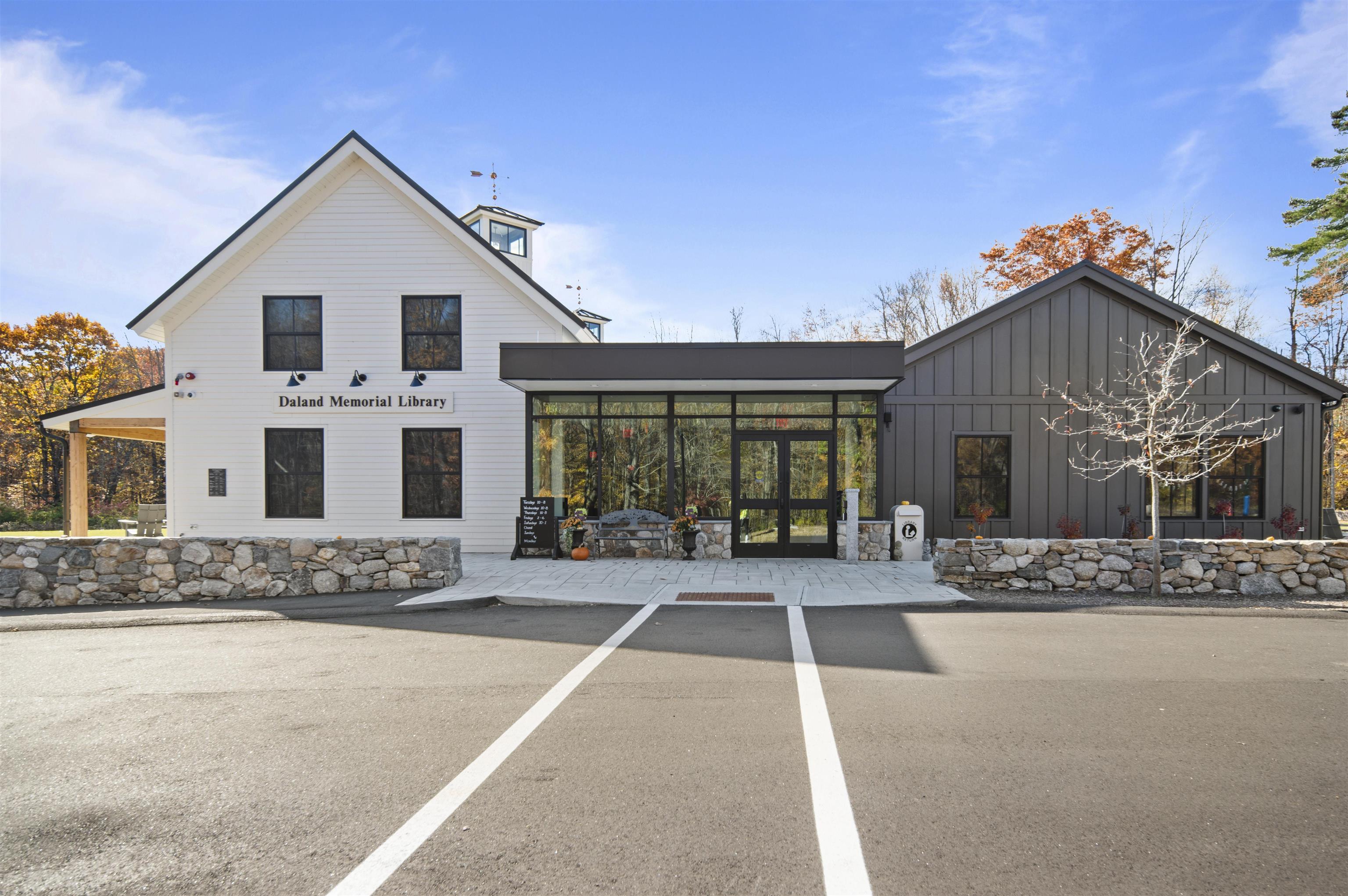 9 Grand Hill Road
