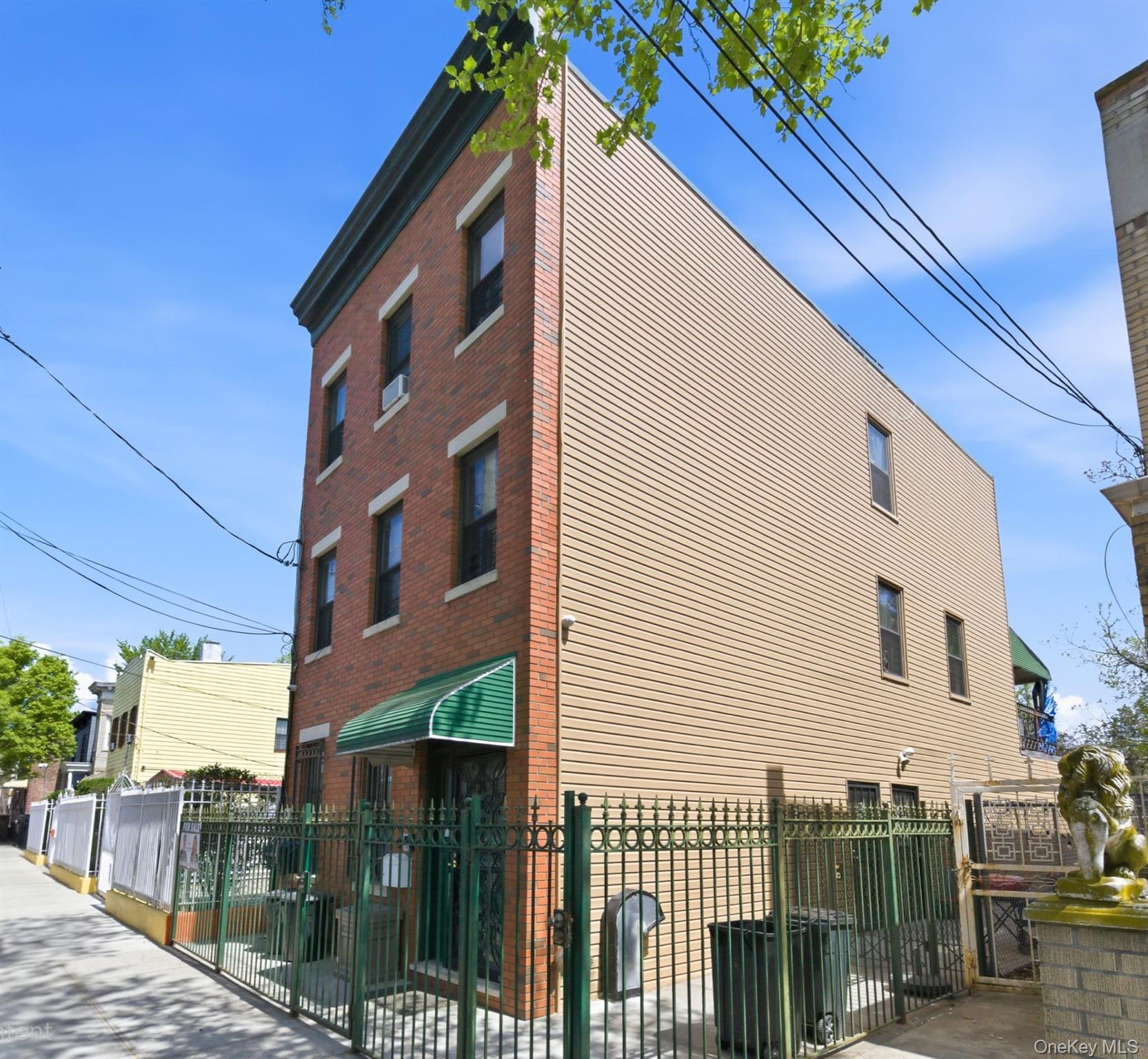 425 Barbey Street