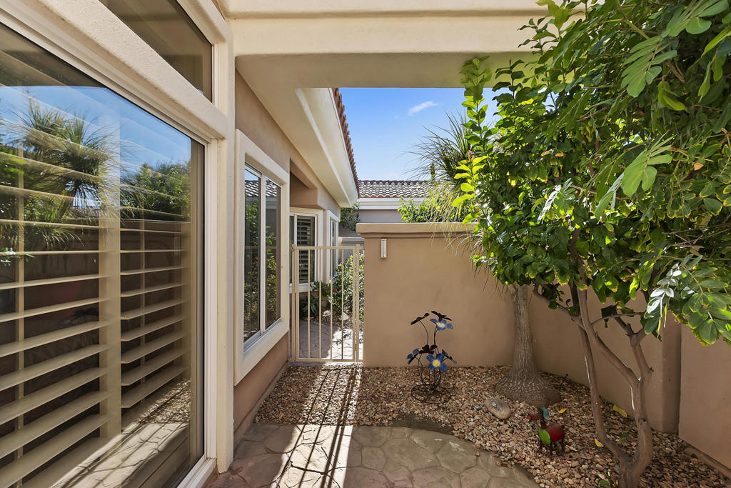 37754 Festival Drive