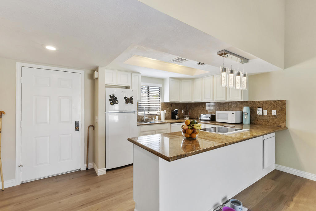 40576 Pebble Beach Circle