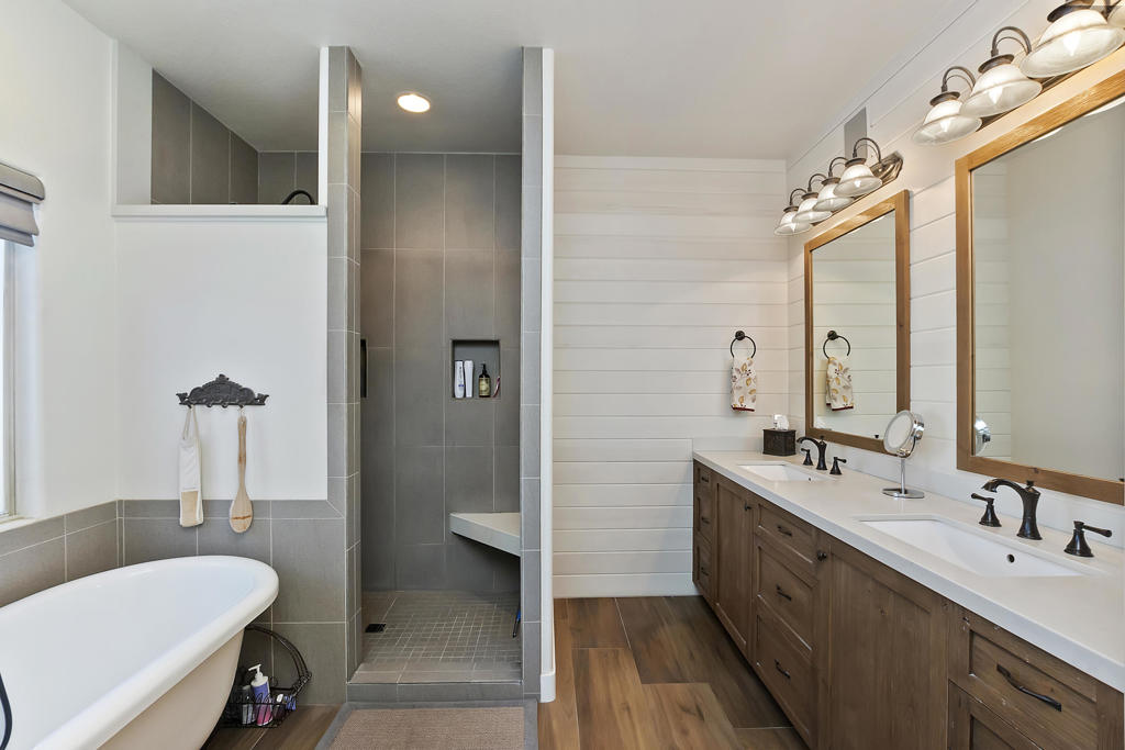 30475 Seminole Court