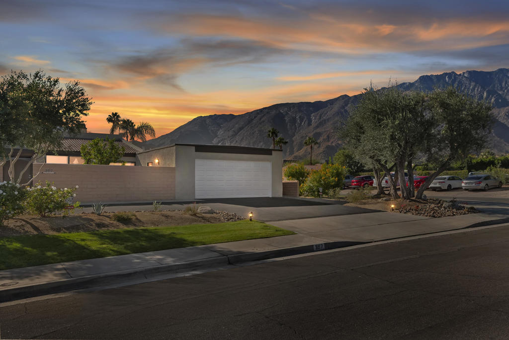397 W Dominguez Road