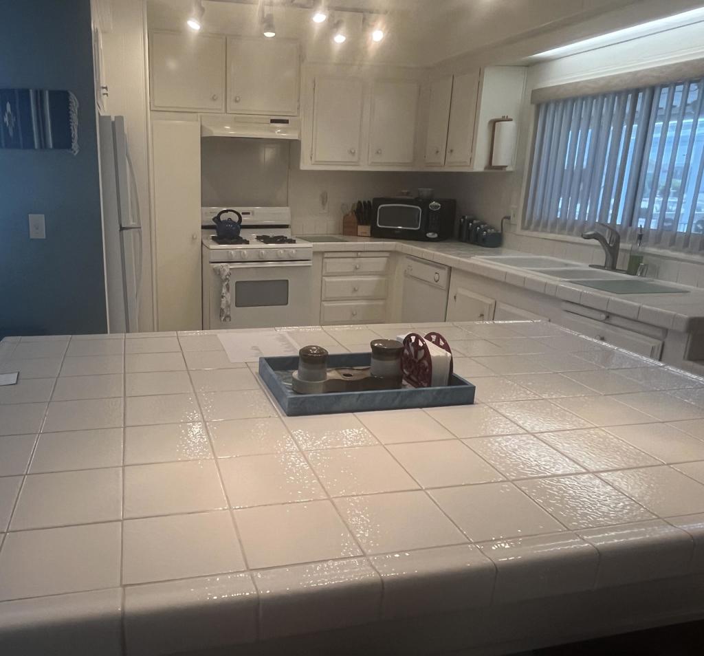 38680 Desert Greens Drive W