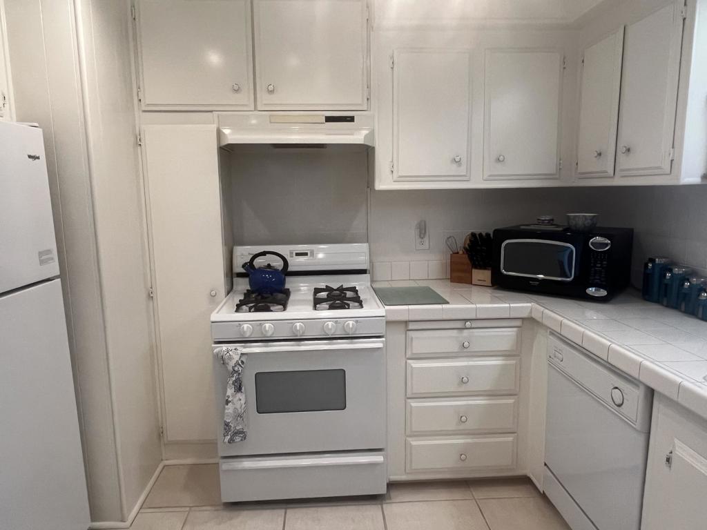 38680 Desert Greens Drive W