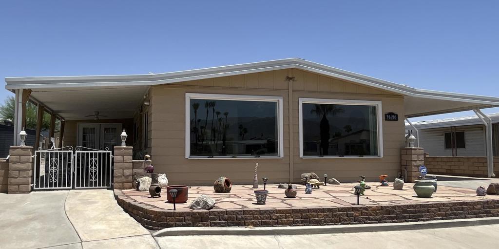 38680 Desert Greens Drive W