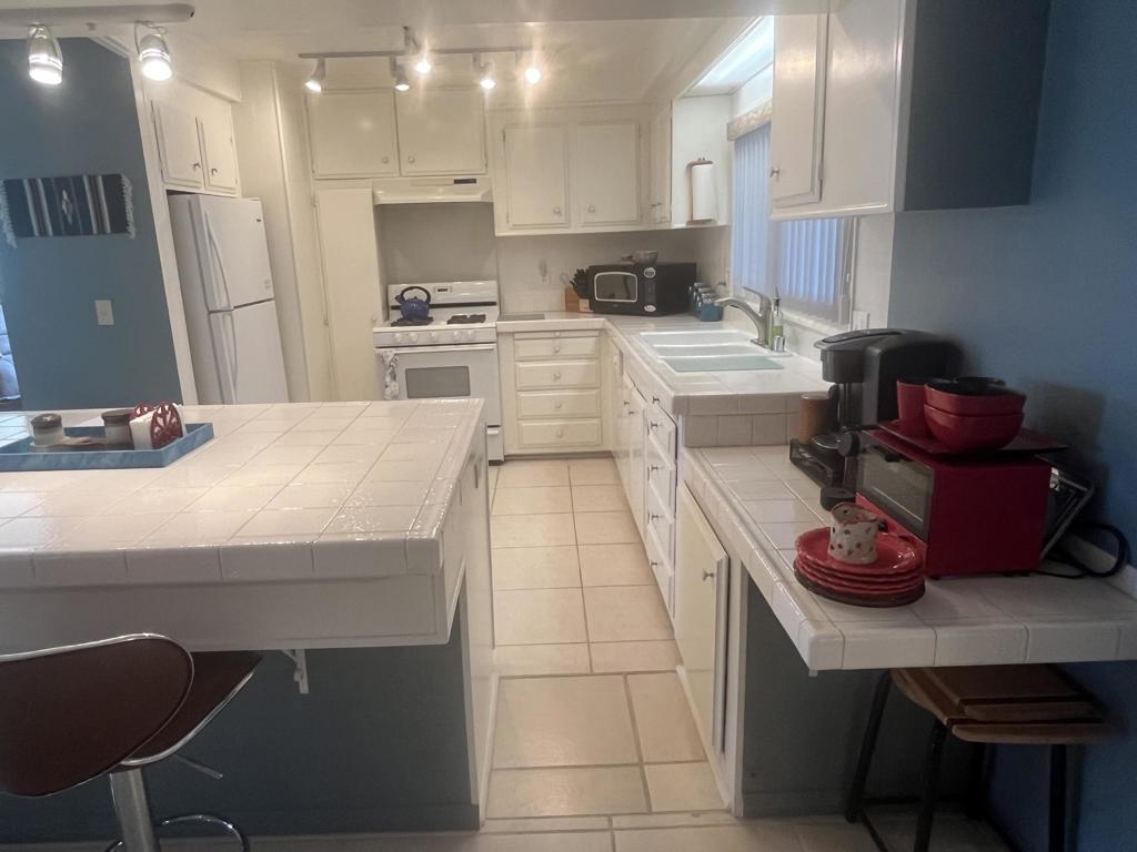 38680 Desert Greens Drive W