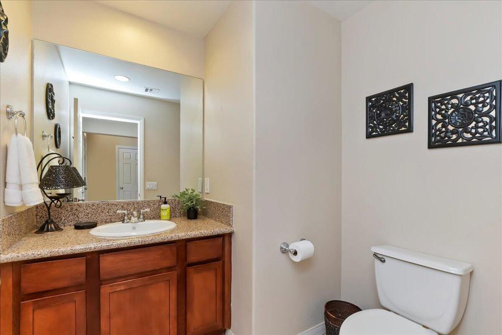 52945 Avenida Herrera