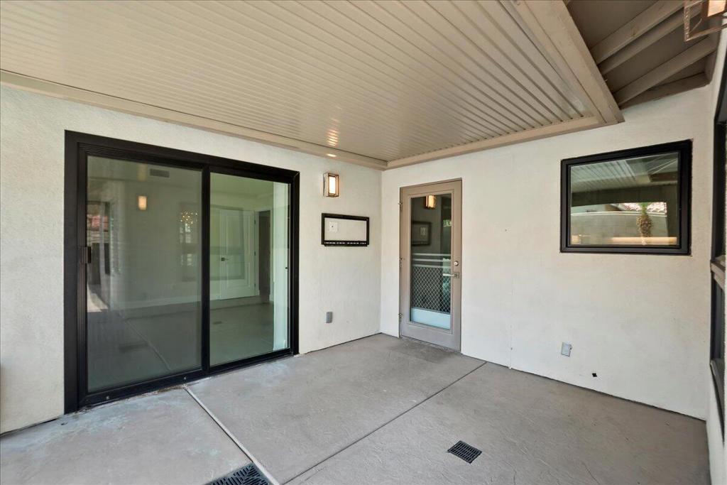 75307 La Cresta Drive