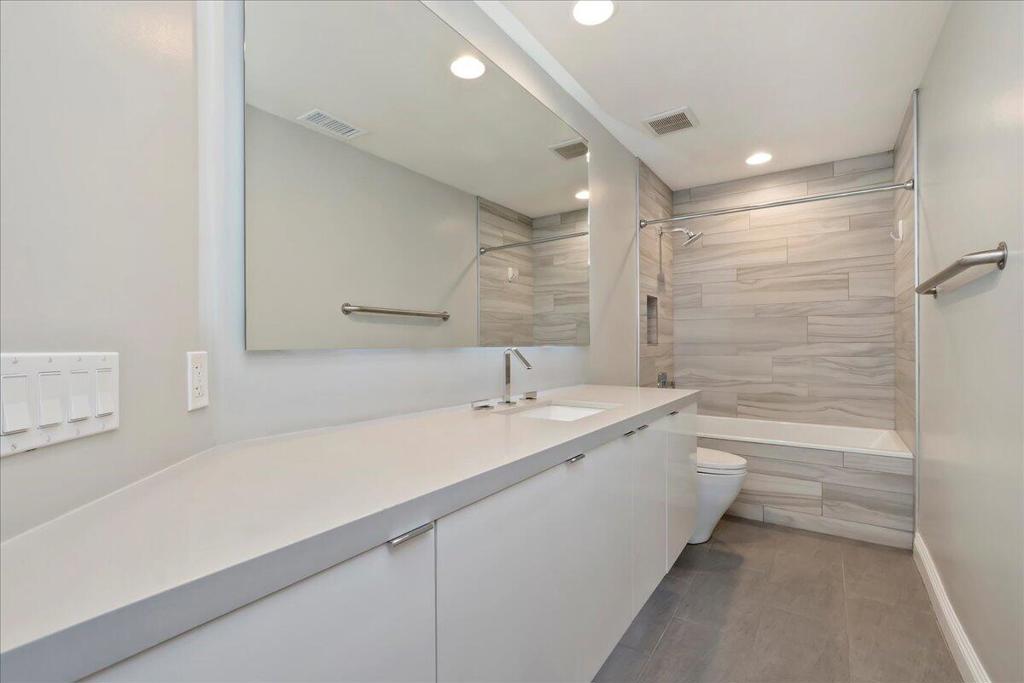 75307 La Cresta Drive