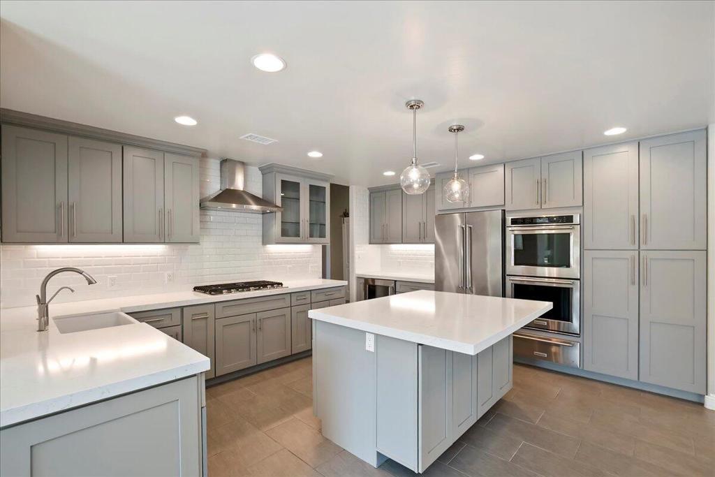 75307 La Cresta Drive