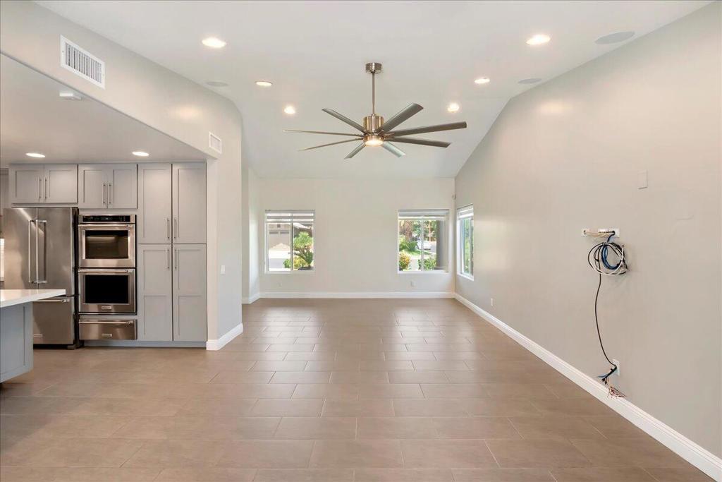 75307 La Cresta Drive