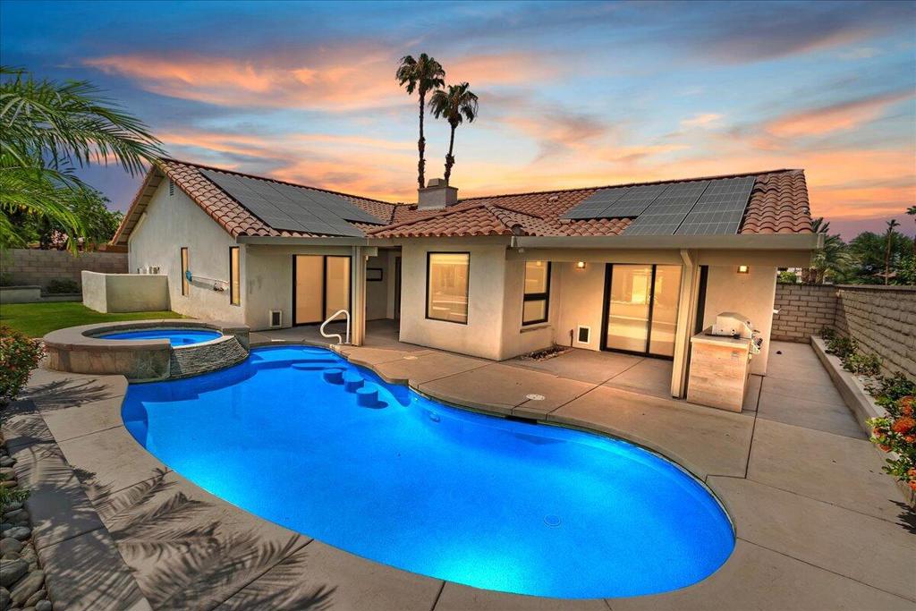 75307 La Cresta Drive